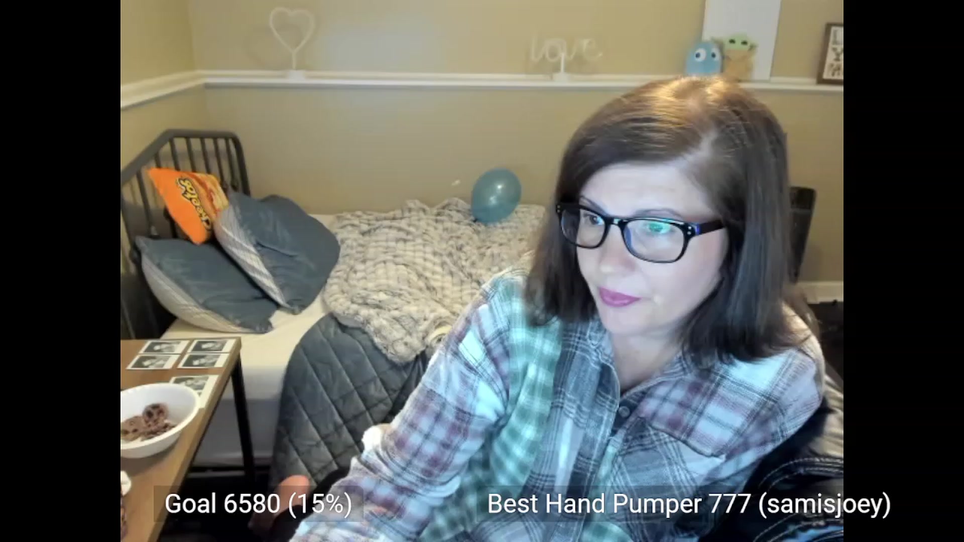 Gallery image thumbnail from Samtastic_'s myfreecams stream on, 09/09/2023, 24:00 image 4 of 20