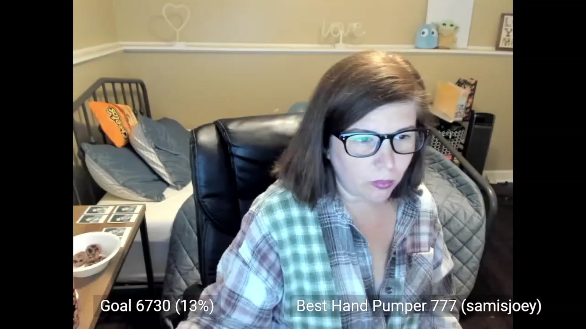Gallery image thumbnail from Samtastic_'s myfreecams stream on, 09/09/2023, 24:00 image 3 of 20
