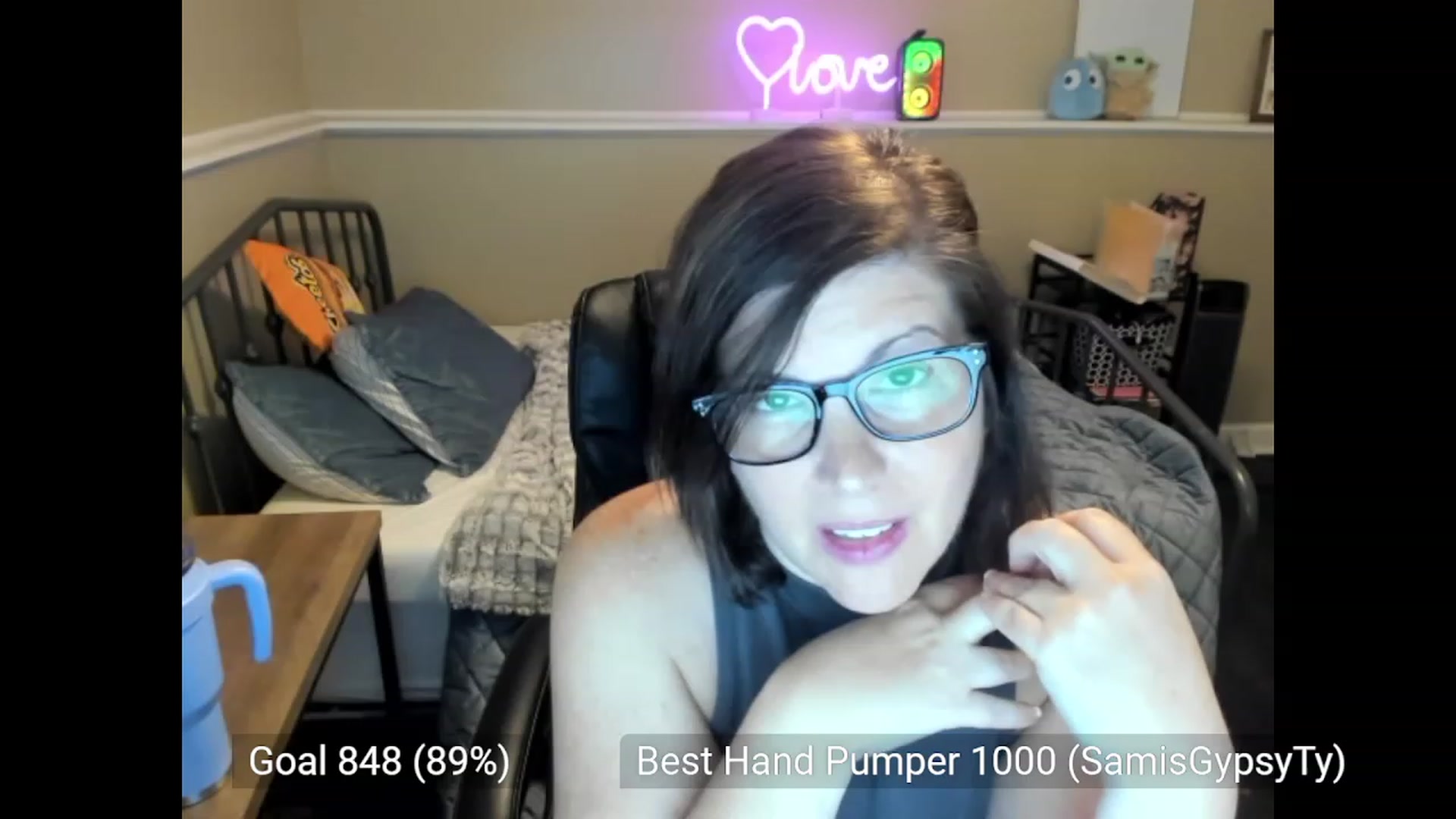Gallery image thumbnail from Samtastic_'s myfreecams stream on, 09/12/2023, 01:20 image 18 of 20