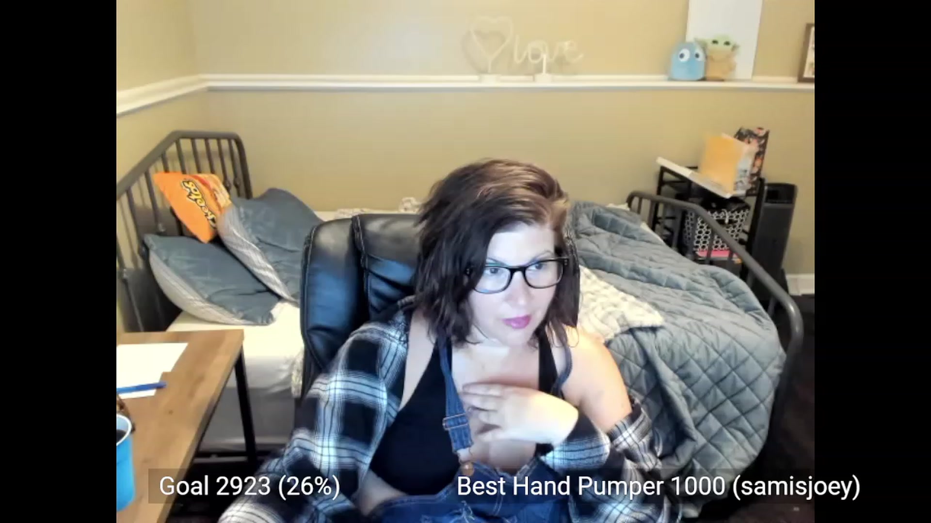Gallery image thumbnail from Samtastic_'s myfreecams stream on, 09/12/2023, 21:54 image 3 of 20