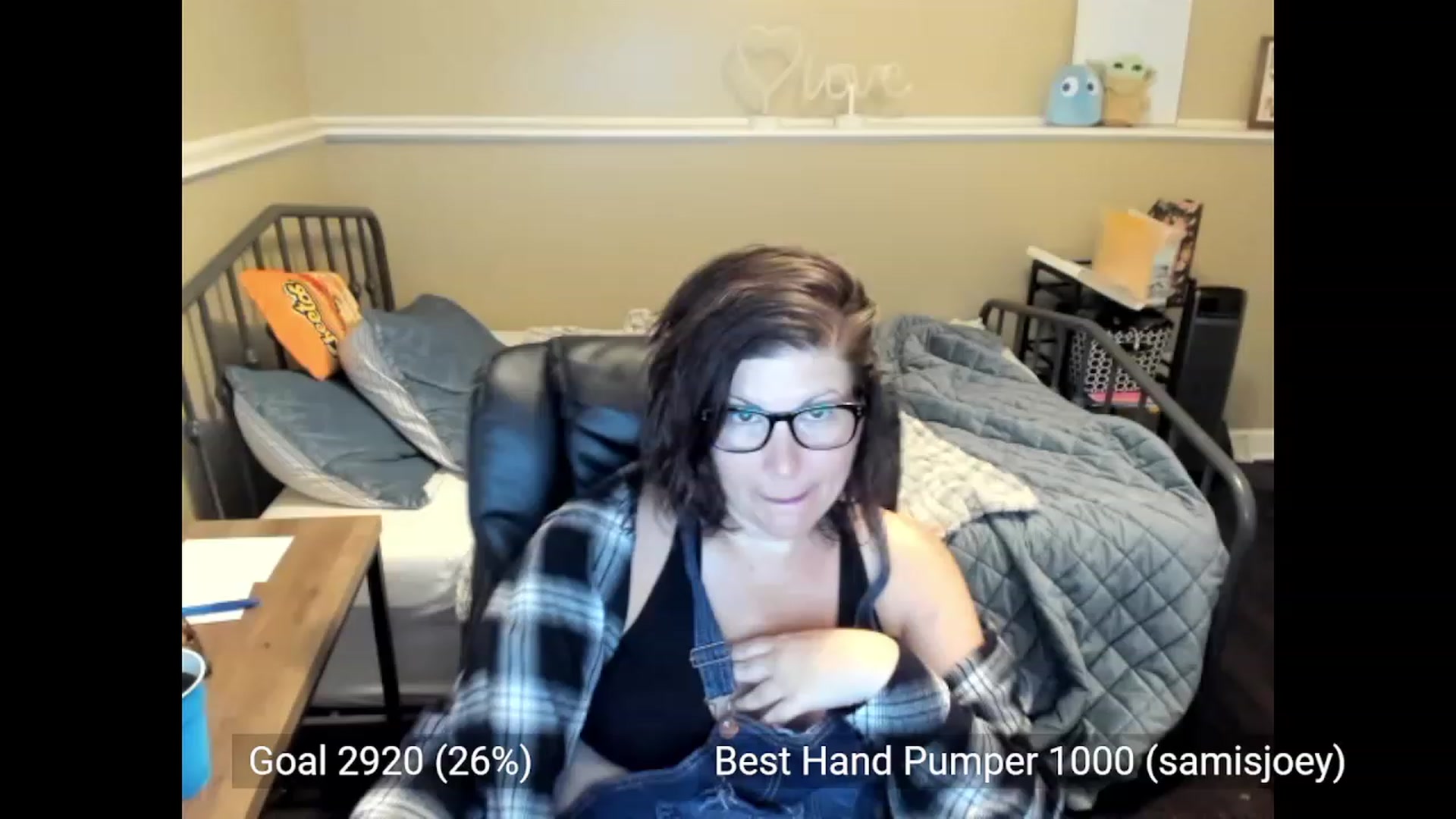 Gallery image thumbnail from Samtastic_'s myfreecams stream on, 09/12/2023, 21:54 image 5 of 20