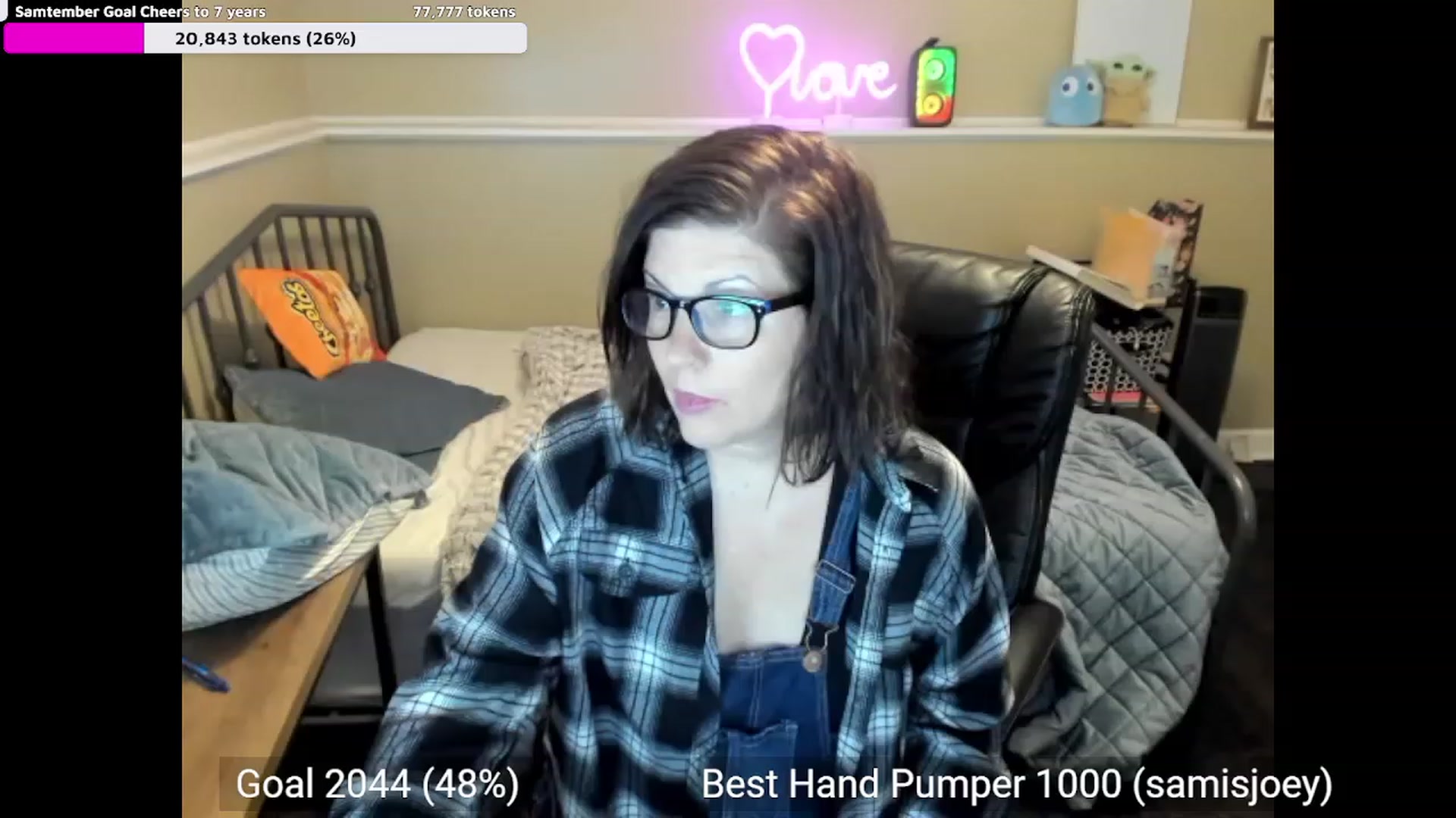 Gallery image thumbnail from Samtastic_'s myfreecams stream on, 09/13/2023, 24:02 image 9 of 20