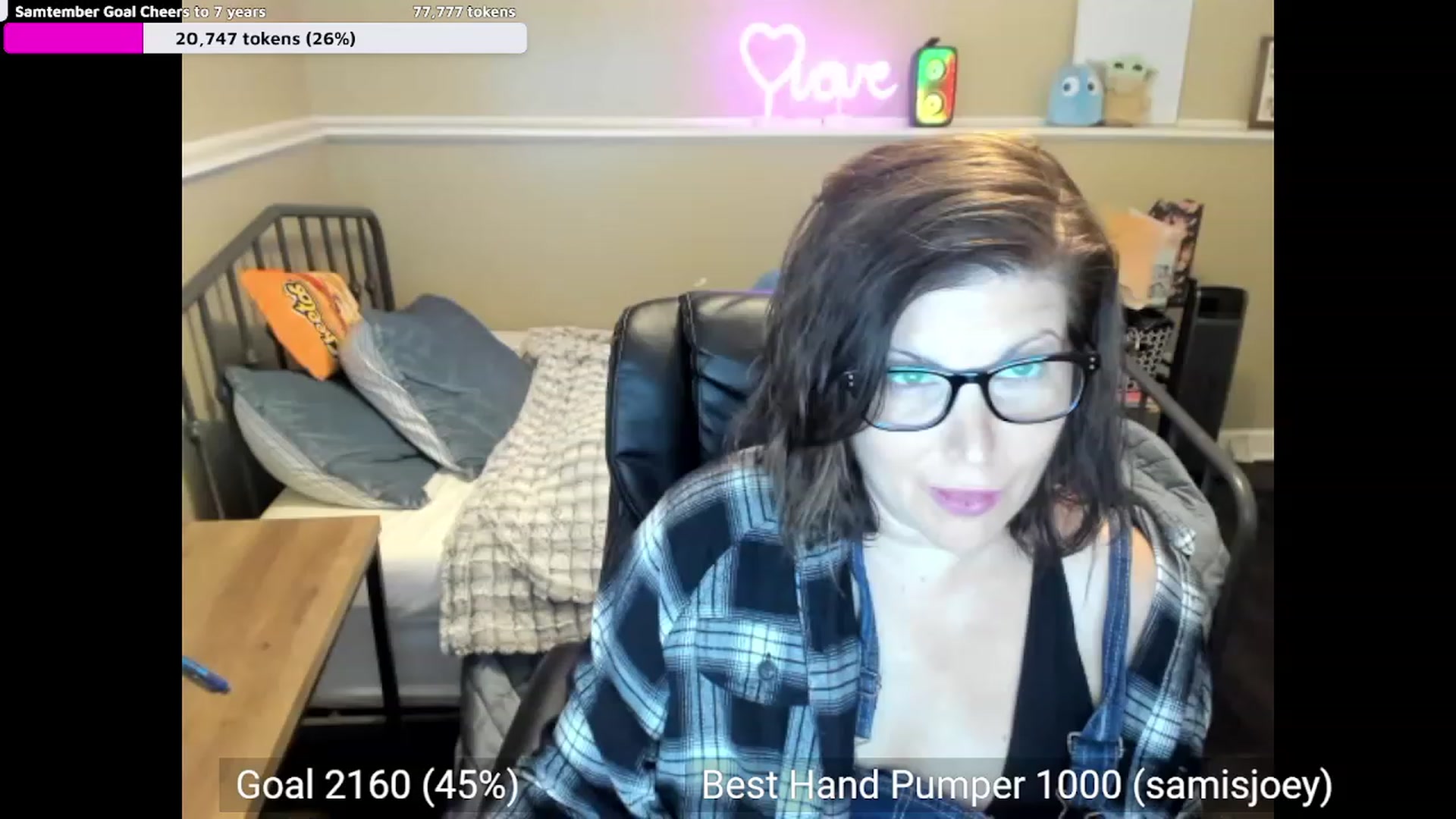 Gallery image thumbnail from Samtastic_'s myfreecams stream on, 09/13/2023, 24:02 image 1 of 20