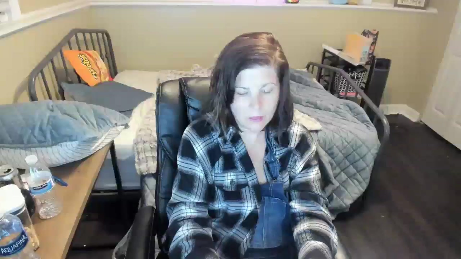 Gallery image thumbnail from Samtastic_'s myfreecams stream on, 09/13/2023, 24:20 image 4 of 20