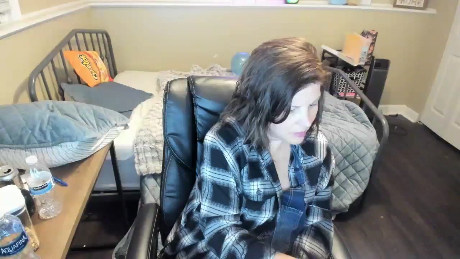 Gallery image thumbnail from Samtastic_'s myfreecams stream on, 09/13/2023, 24:20 image 5 of 20