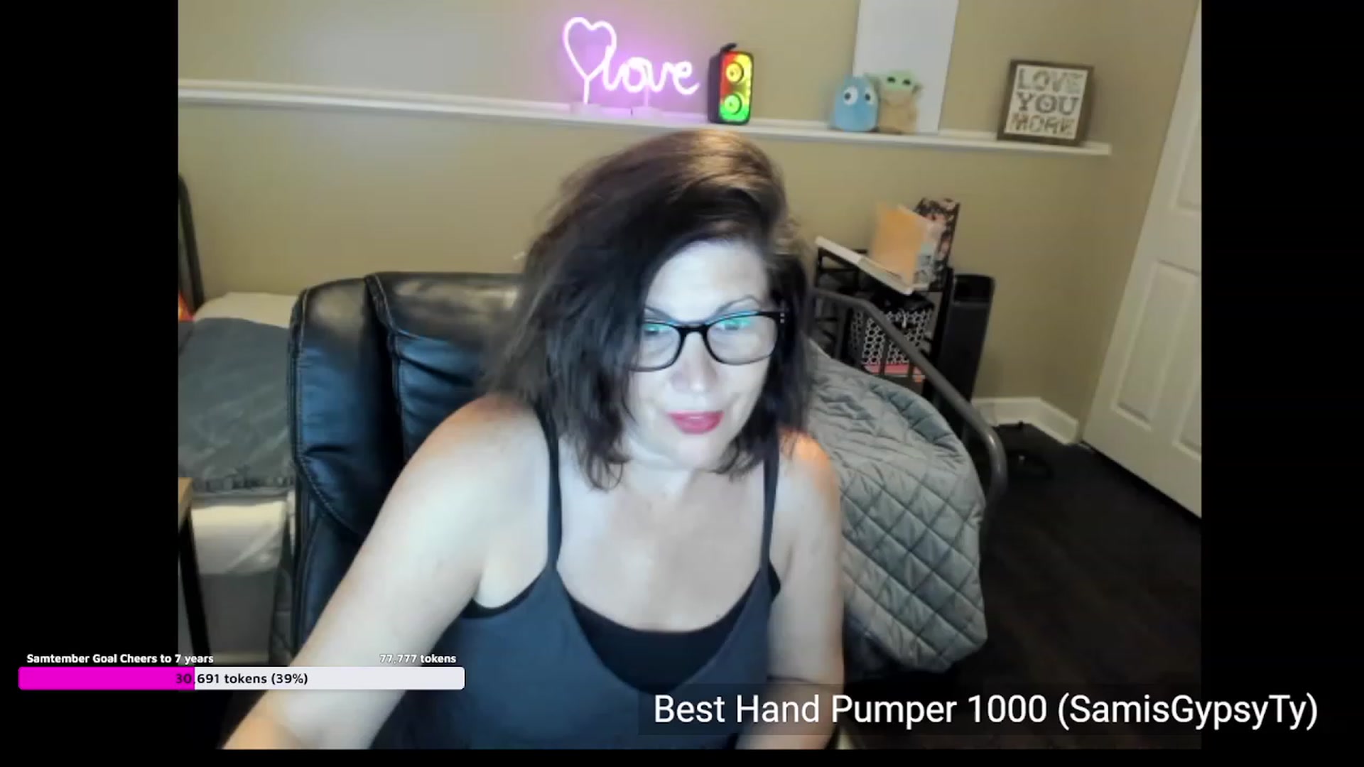 Gallery image thumbnail from Samtastic_'s myfreecams stream on, 09/19/2023, 24:18 image 11 of 20
