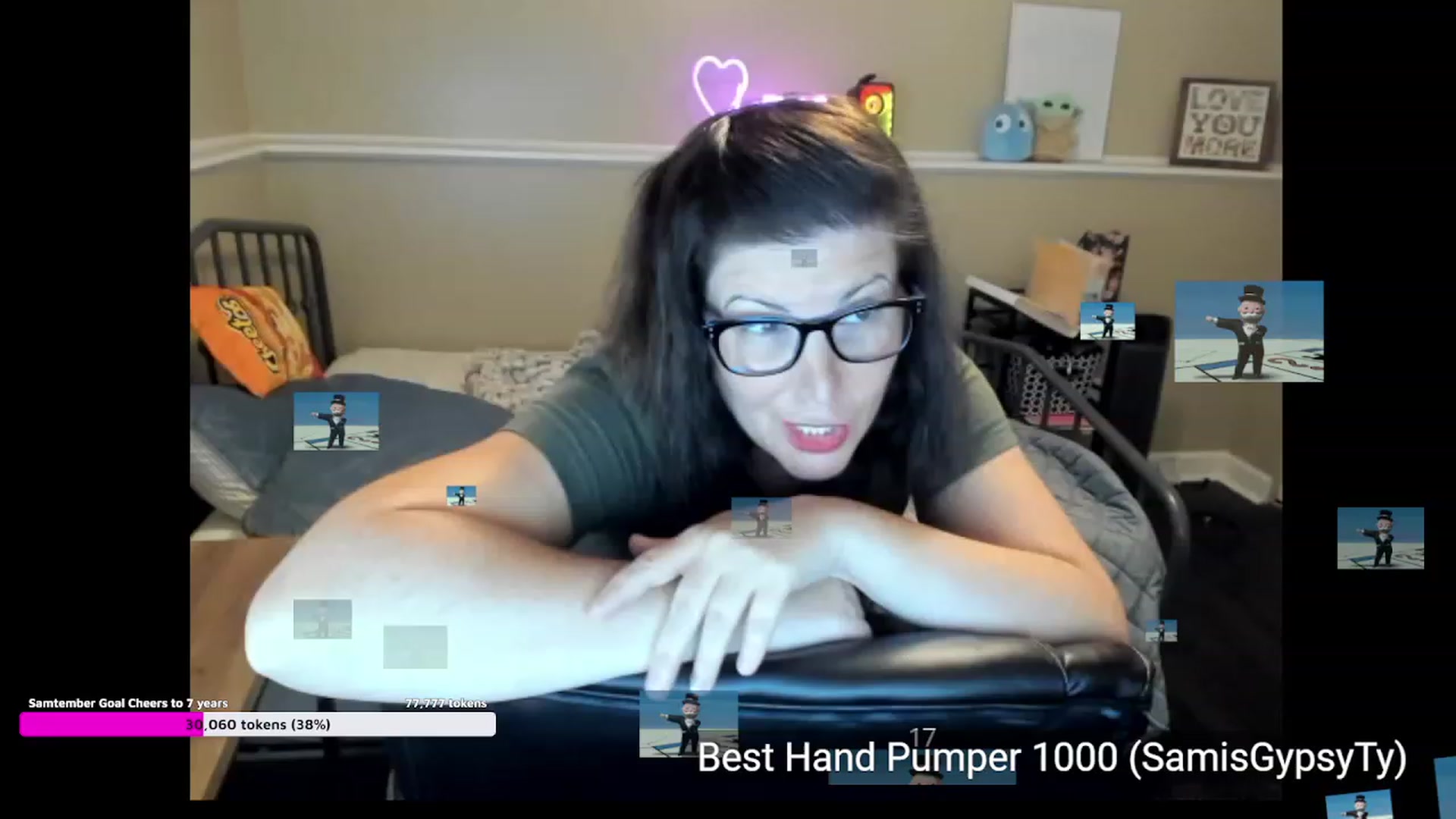 Gallery image thumbnail from Samtastic_'s myfreecams stream on, 09/19/2023, 24:18 image 7 of 20