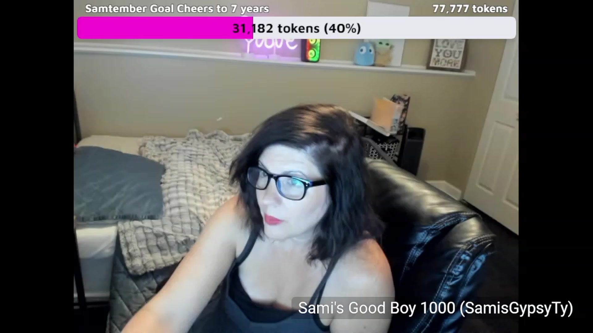 Gallery image thumbnail from Samtastic_'s myfreecams stream on, 09/19/2023, 24:18 image 17 of 20