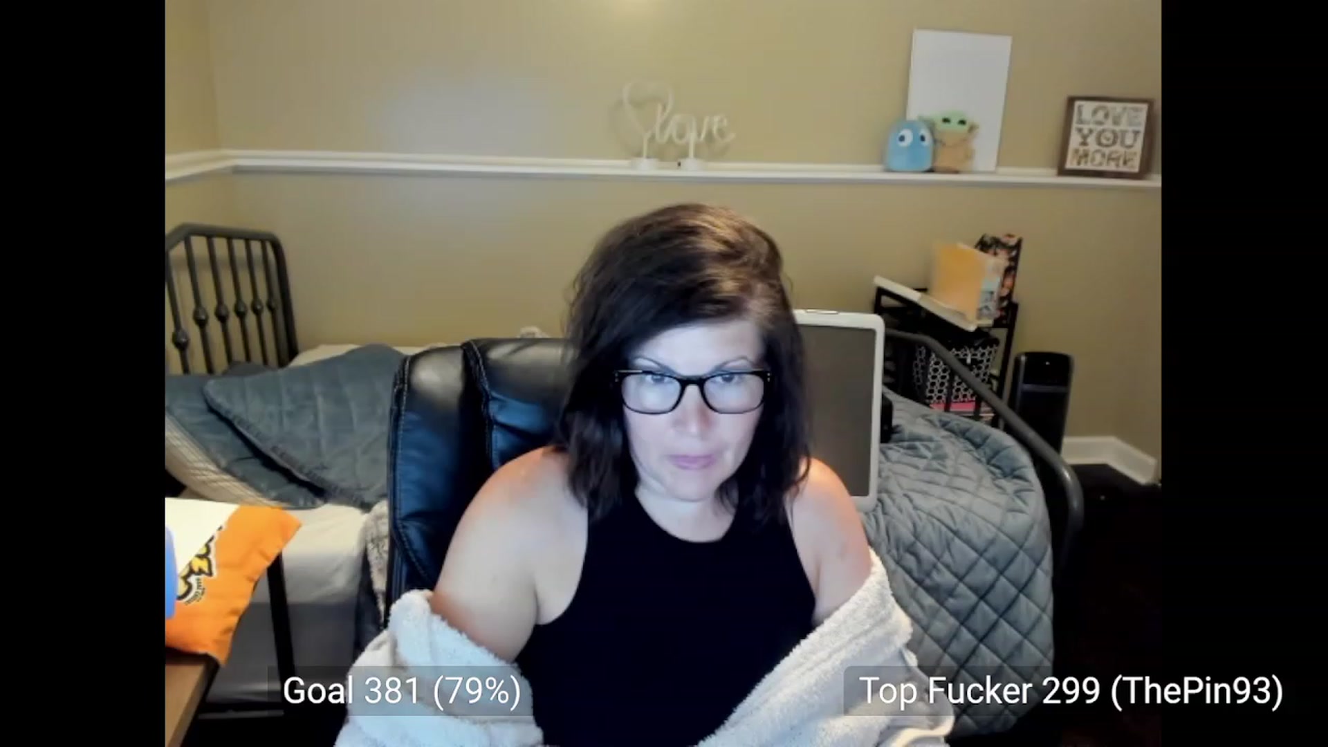 Gallery image thumbnail from Samtastic_'s myfreecams stream on, 10/04/2023, 24:16 image 18 of 20