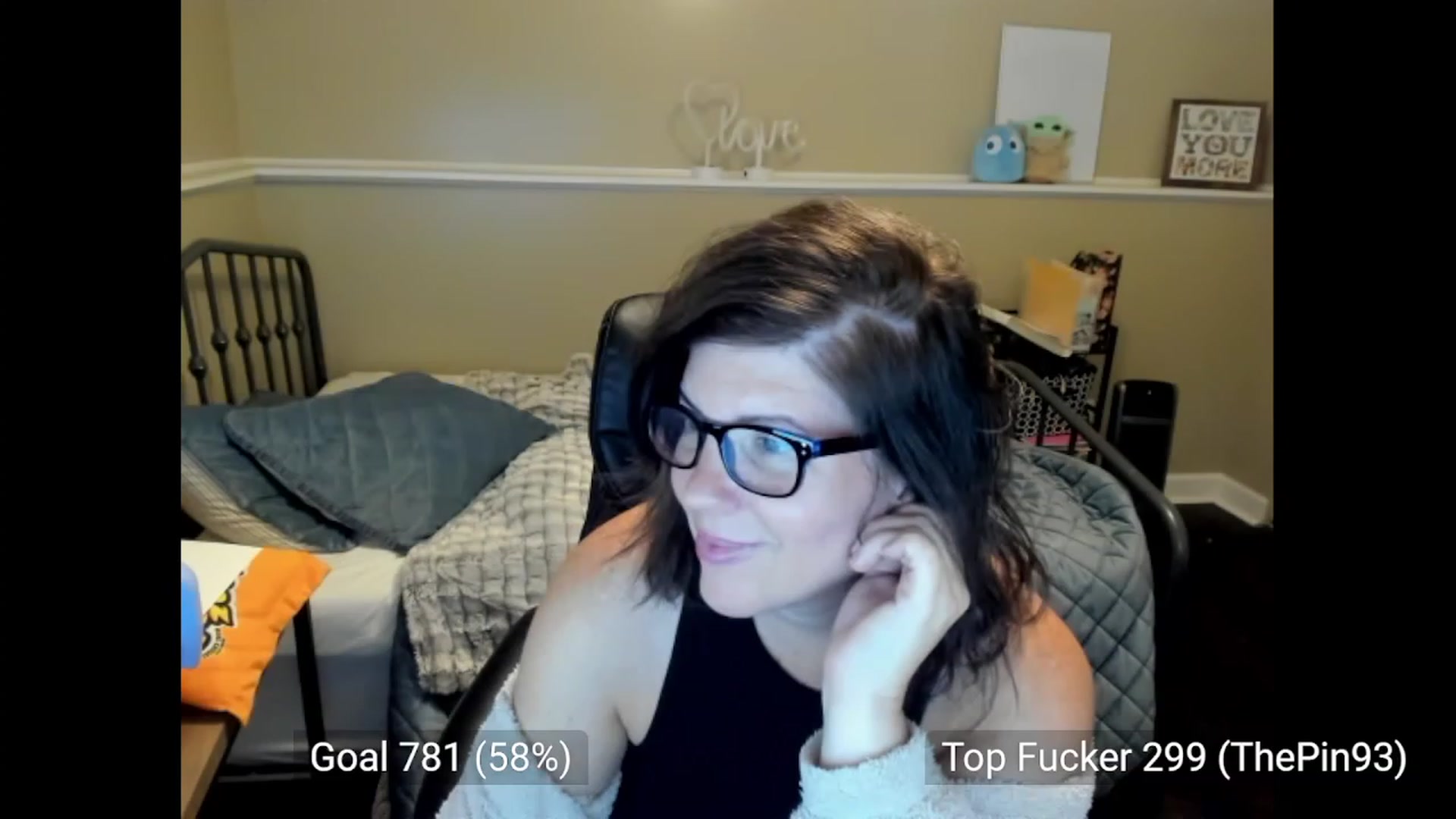 Gallery image thumbnail from Samtastic_'s myfreecams stream on, 10/04/2023, 24:16 image 8 of 20
