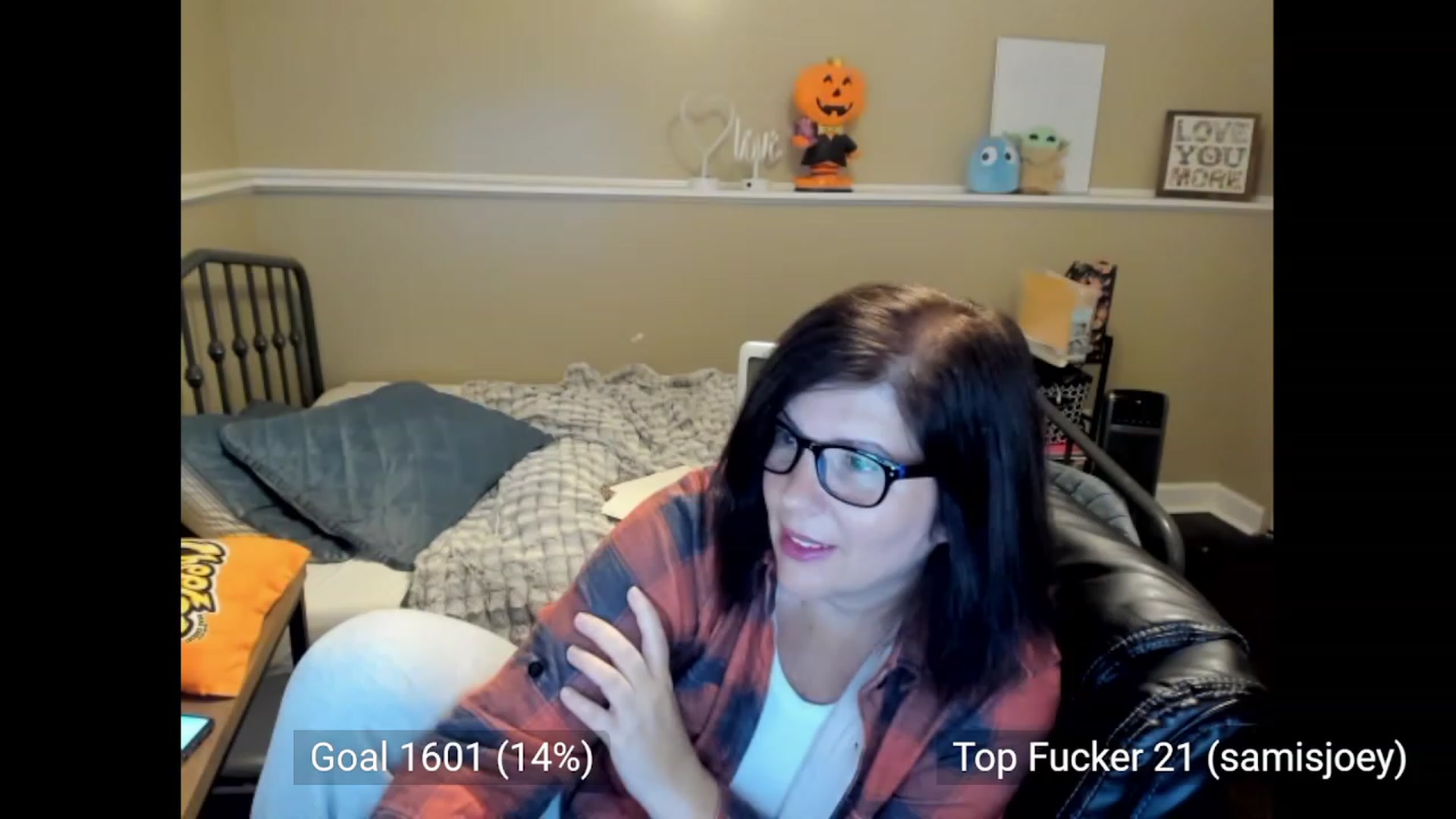 Gallery image thumbnail from Samtastic_'s myfreecams stream on, 10/06/2023, 21:35 image 6 of 20
