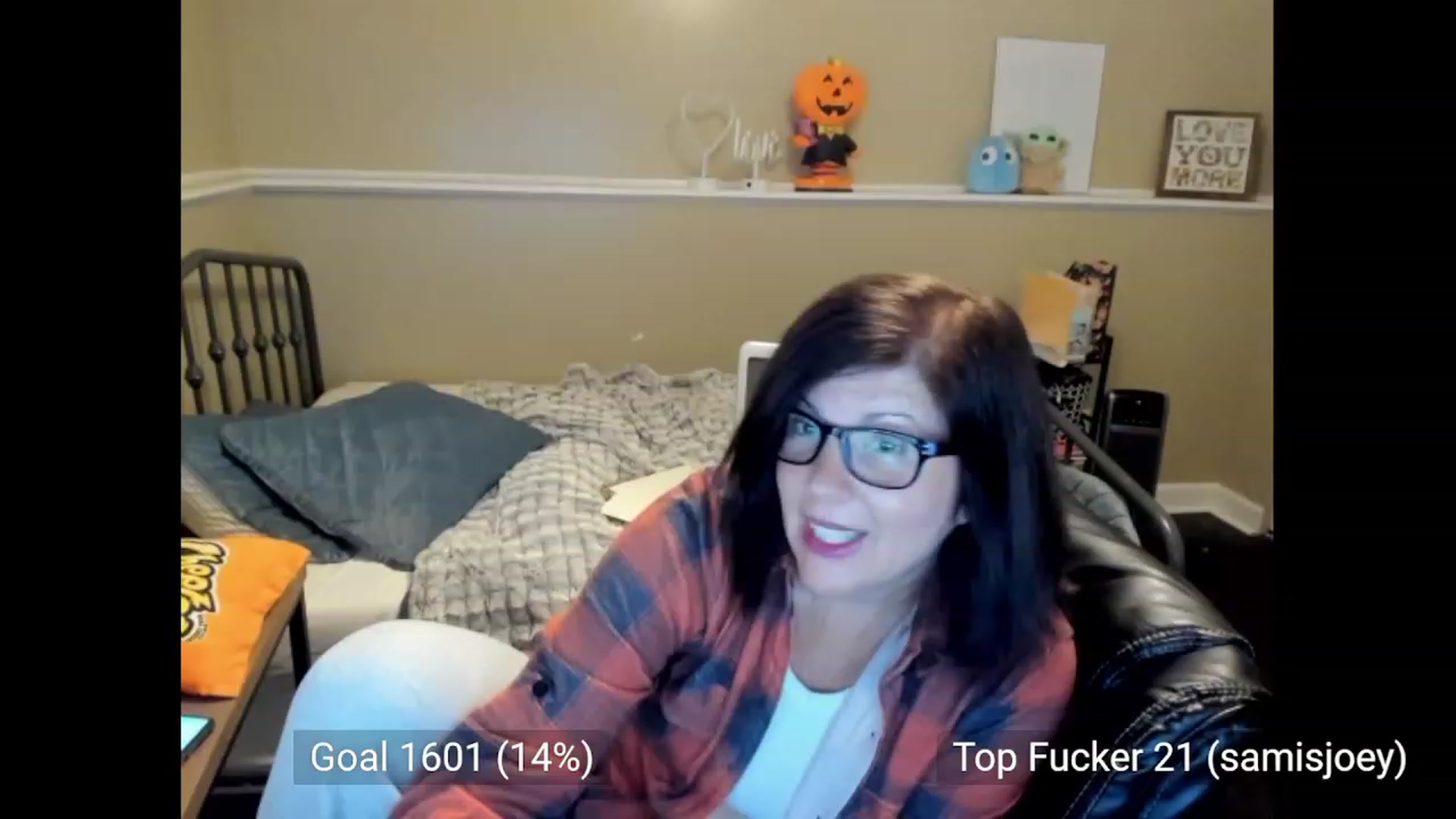 Gallery image thumbnail from Samtastic_'s myfreecams stream on, 10/06/2023, 21:35 image 4 of 20