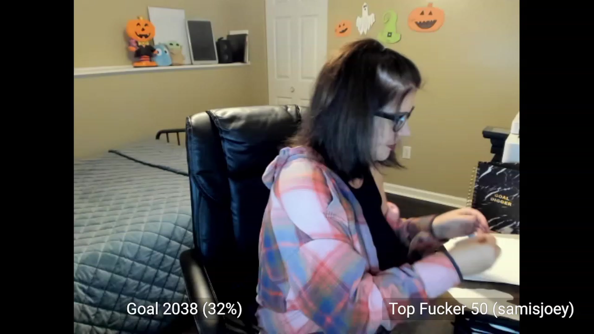 Gallery image thumbnail from Samtastic_'s myfreecams stream on, 10/13/2023, 19:14 image 19 of 20