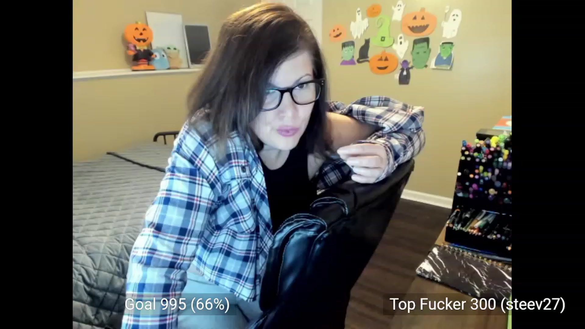 Gallery image thumbnail from Samtastic_'s myfreecams stream on, 10/27/2023, 23:16 image 1 of 20