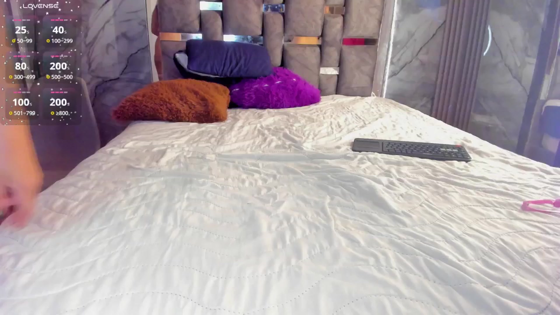 Gallery image thumbnail from Samyharper's myfreecams stream on, 03/31/2026, 24:48 image 17 of 20