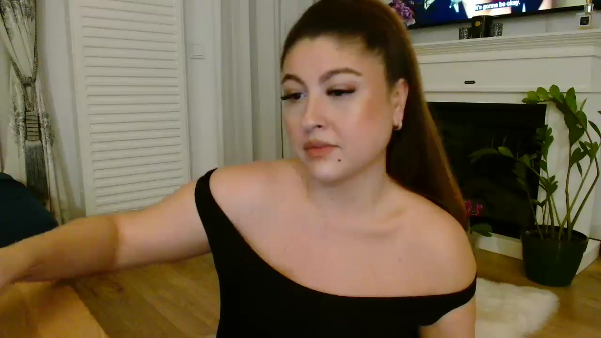 Gallery image thumbnail from SamyraX's myfreecams stream on, 02/25/2026, 16:59 image 5 of 20