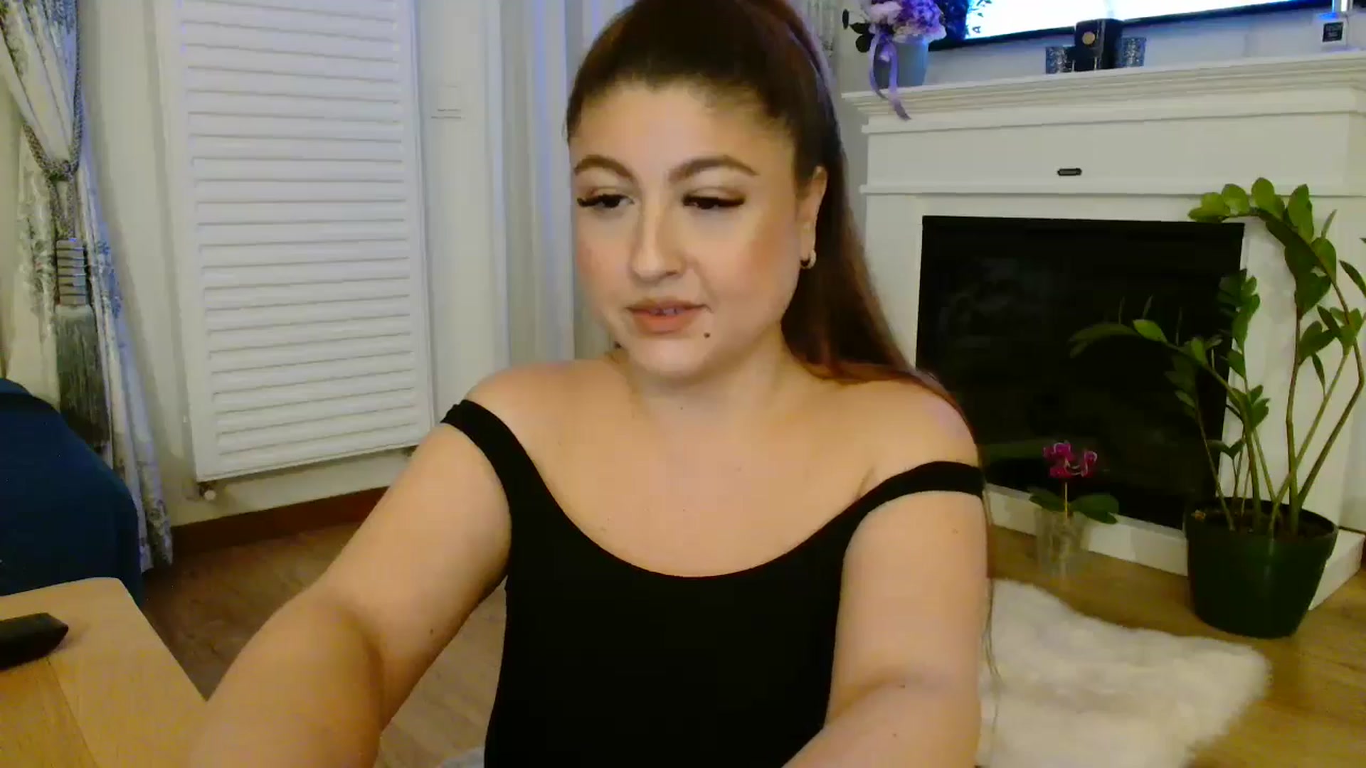 Gallery image thumbnail from SamyraX's myfreecams stream on, 02/25/2026, 16:59 image 16 of 20
