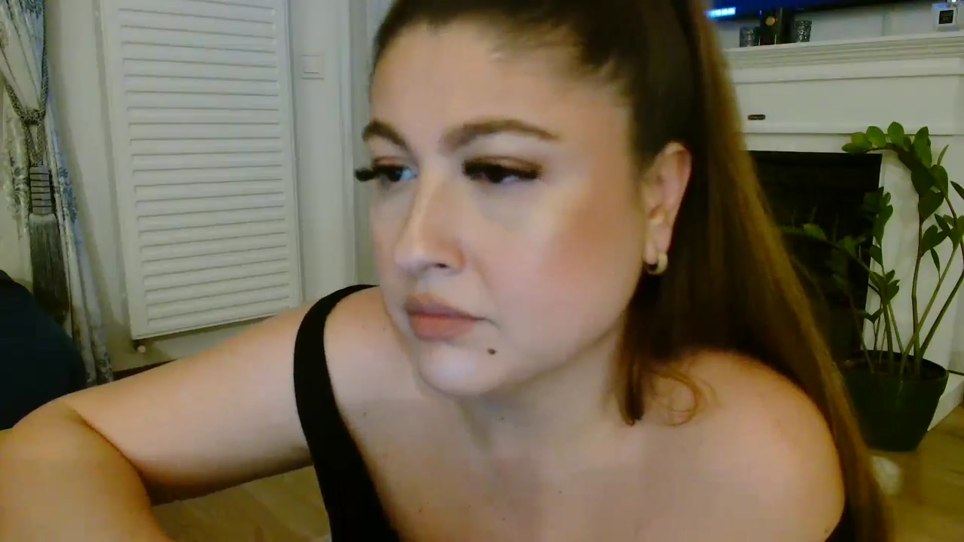 Gallery image thumbnail from SamyraX's myfreecams stream on, 02/25/2026, 17:42 image 10 of 20