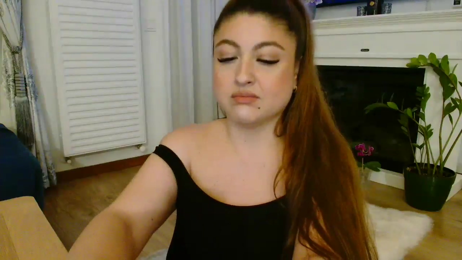 Gallery image thumbnail from SamyraX's myfreecams stream on, 02/25/2026, 17:42 image 15 of 20