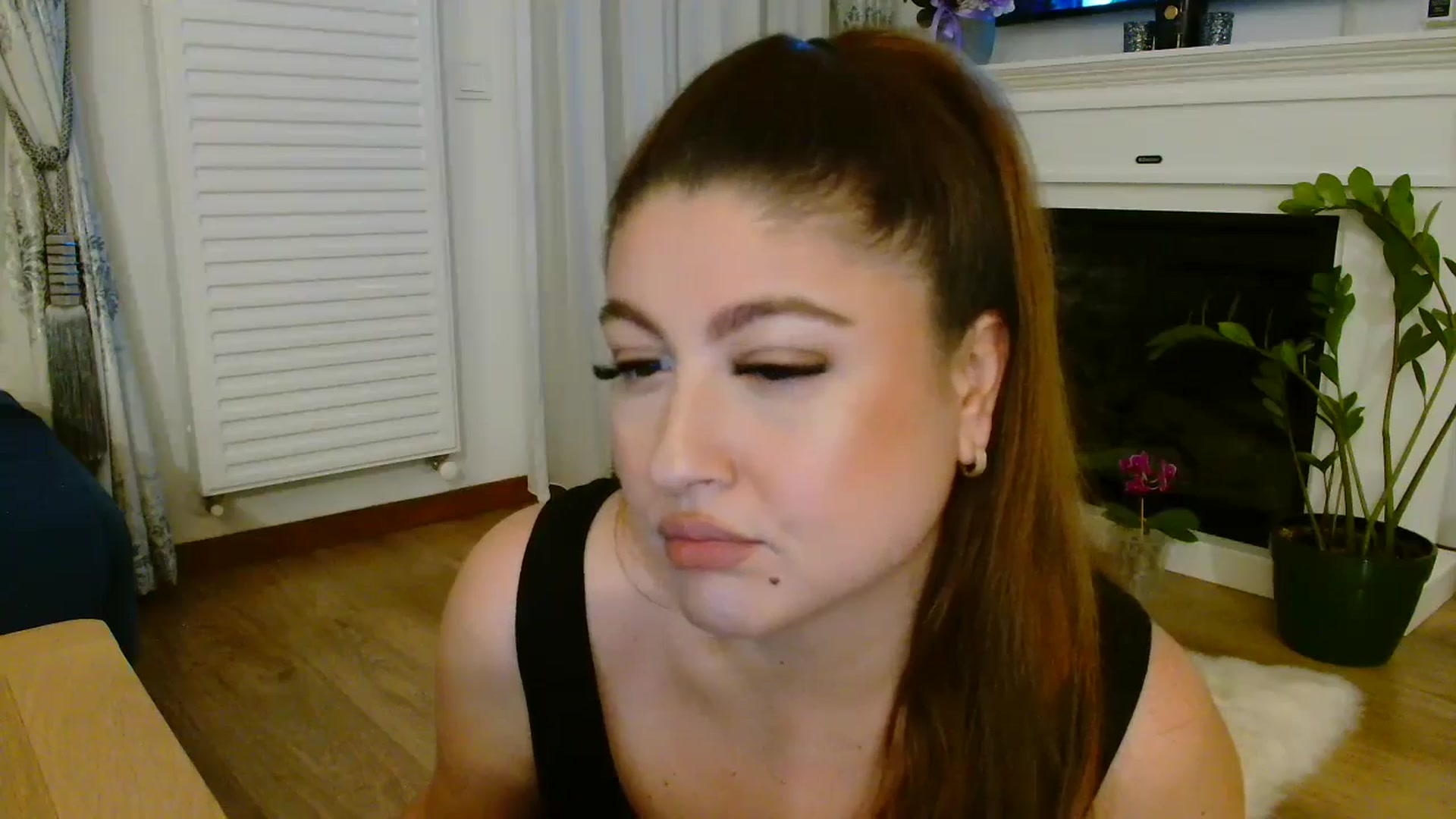 Gallery image thumbnail from SamyraX's myfreecams stream on, 02/25/2026, 17:42 image 19 of 20