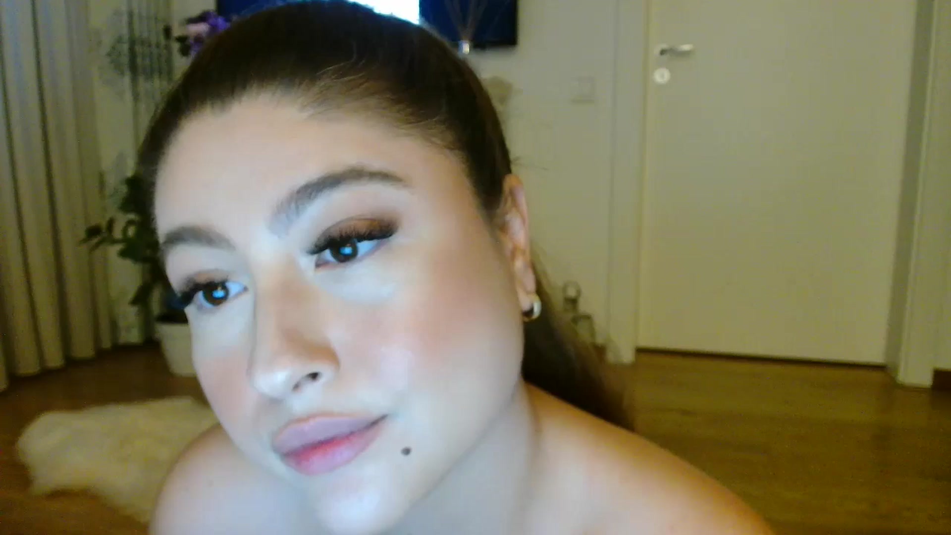 Gallery image thumbnail from SamyraX's myfreecams stream on, 03/11/2026, 17:42 image 1 of 20