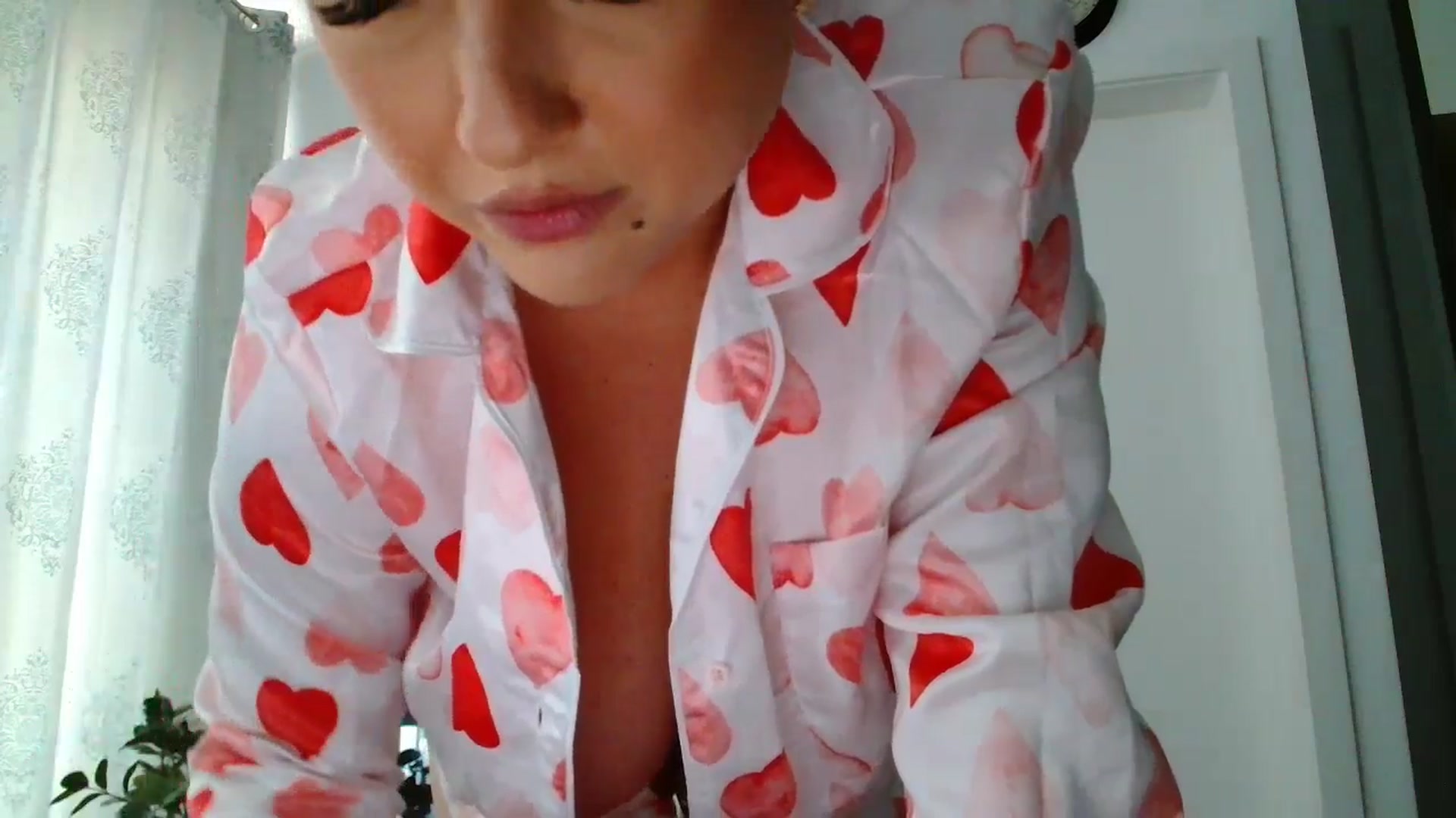Gallery image thumbnail from SamyraX's myfreecams stream on, 04/23/2026, 14:57 image 6 of 20