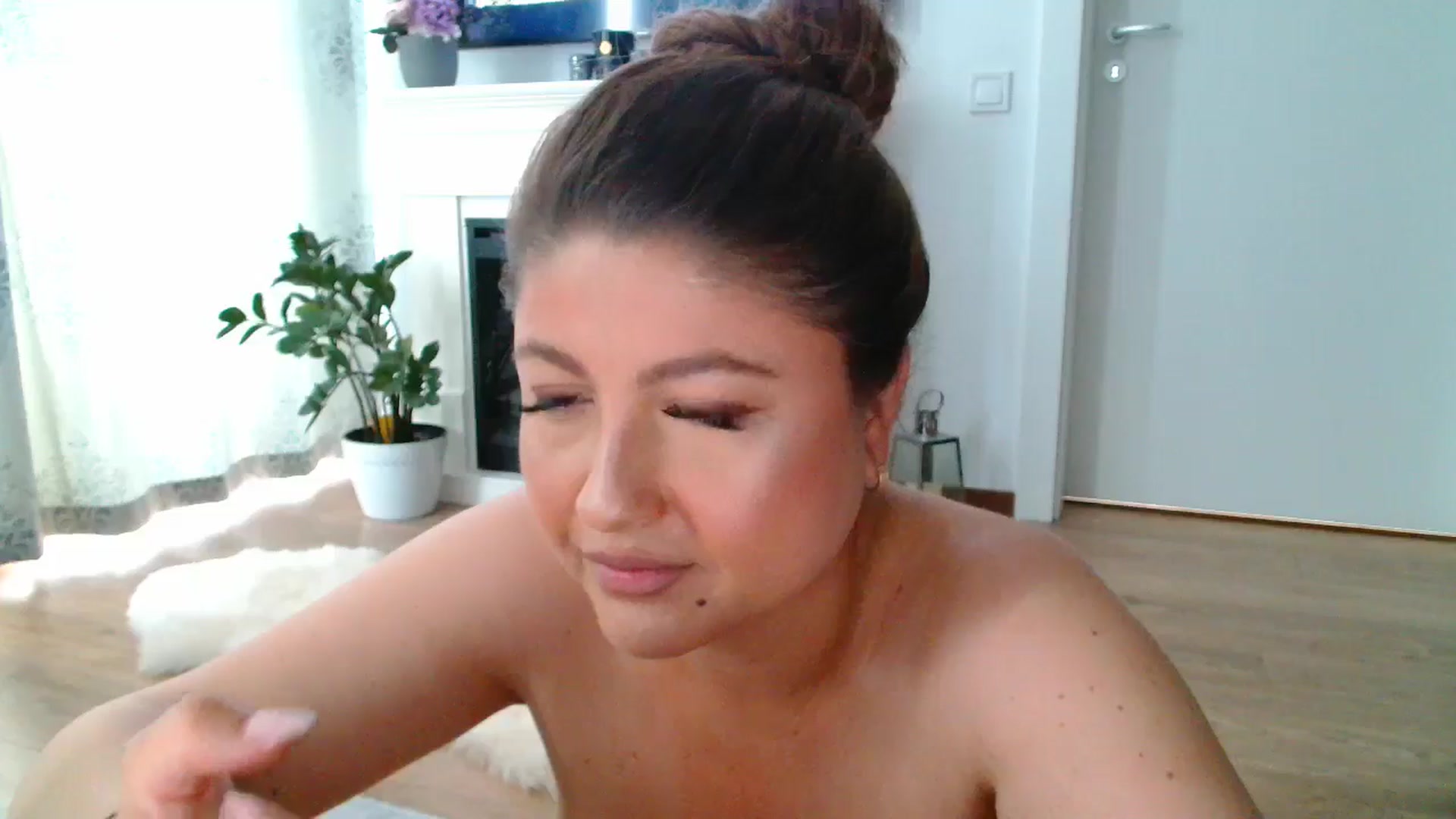 Gallery image thumbnail from SamyraX's myfreecams stream on, 05/06/2026, 16:42 image 3 of 20