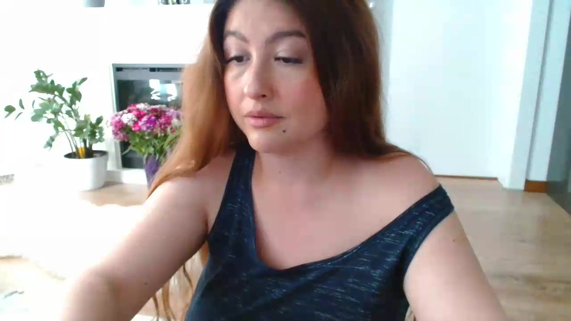 Gallery image thumbnail from SamyraX's myfreecams stream on, 05/15/2026, 16:21 image 14 of 20