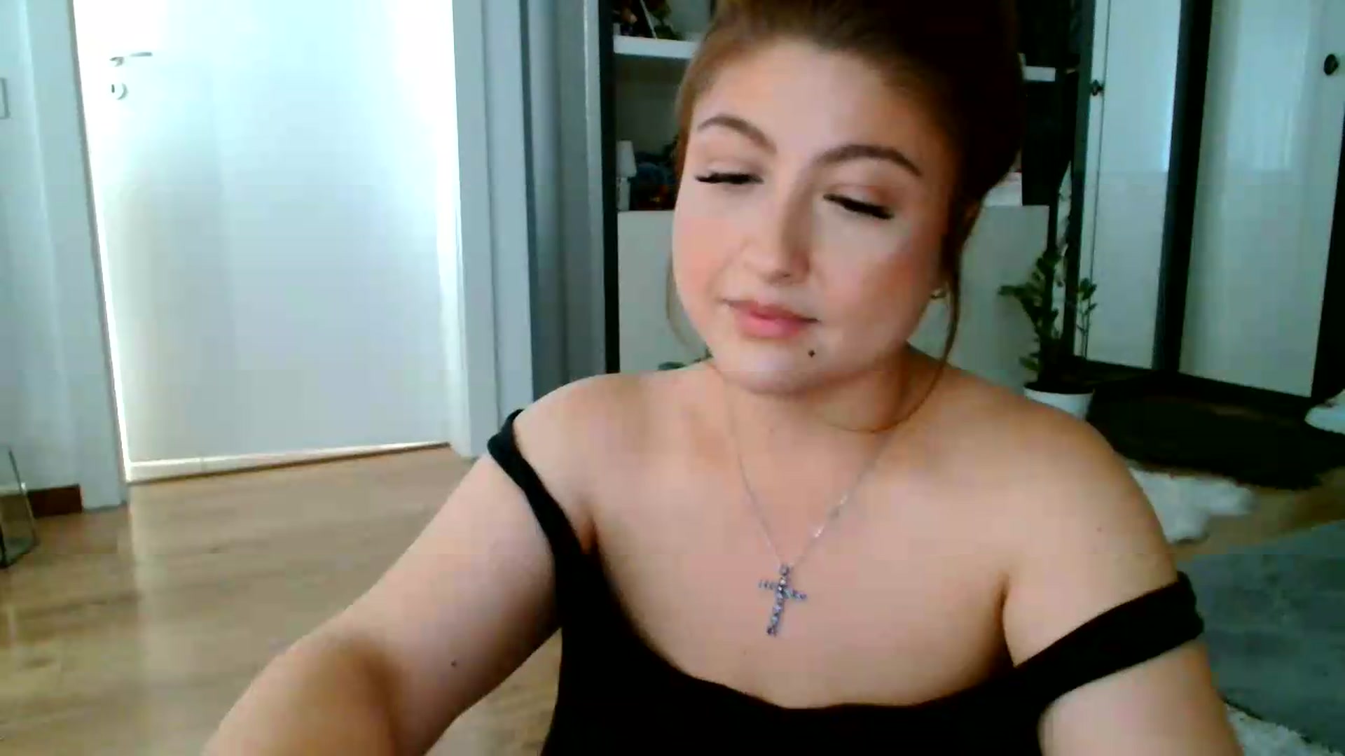 Gallery image thumbnail from SamyraX's myfreecams stream on, 06/14/2026, 16:28 image 20 of 20