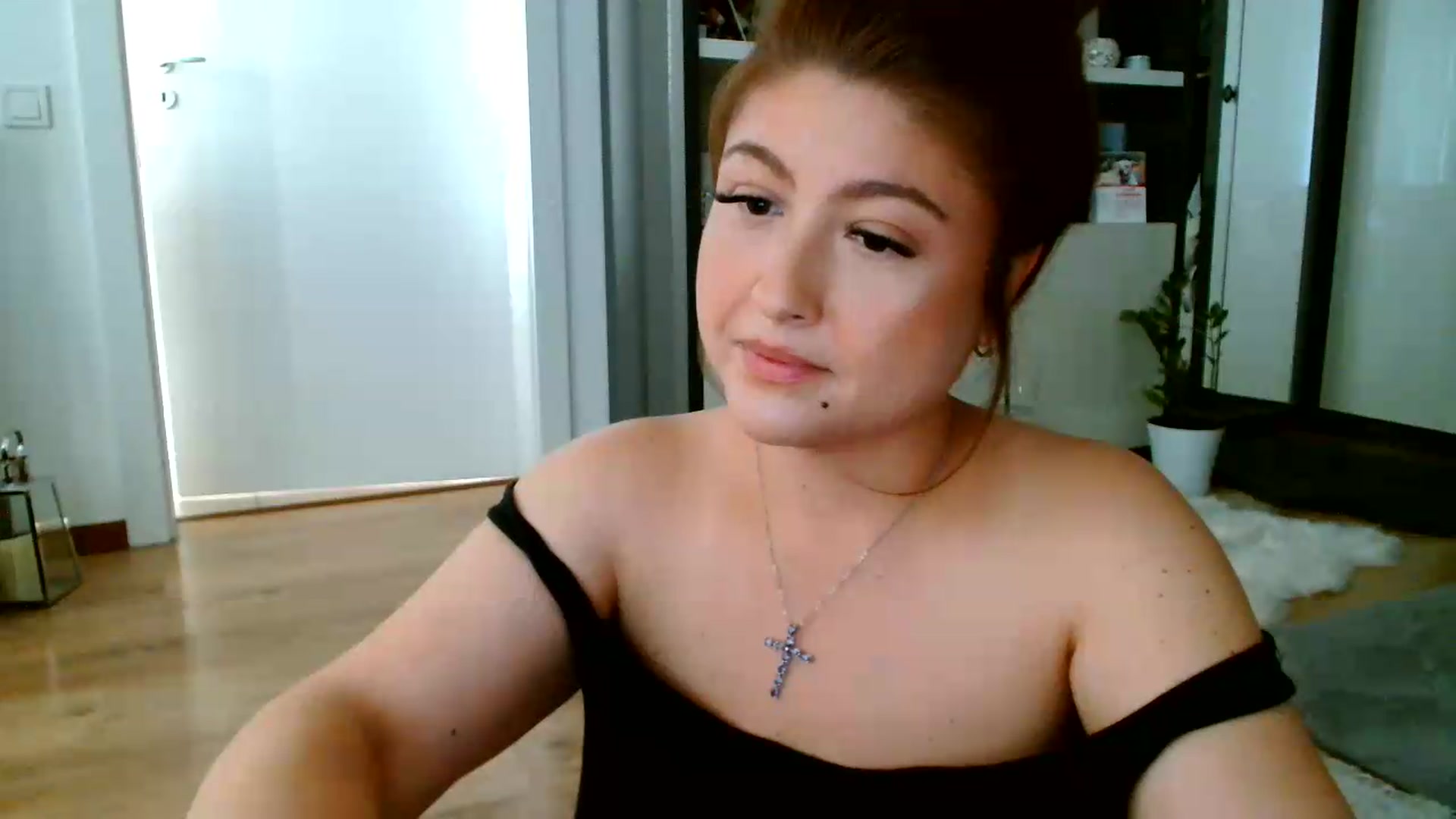 Gallery image thumbnail from SamyraX's myfreecams stream on, 06/14/2026, 16:28 image 16 of 20