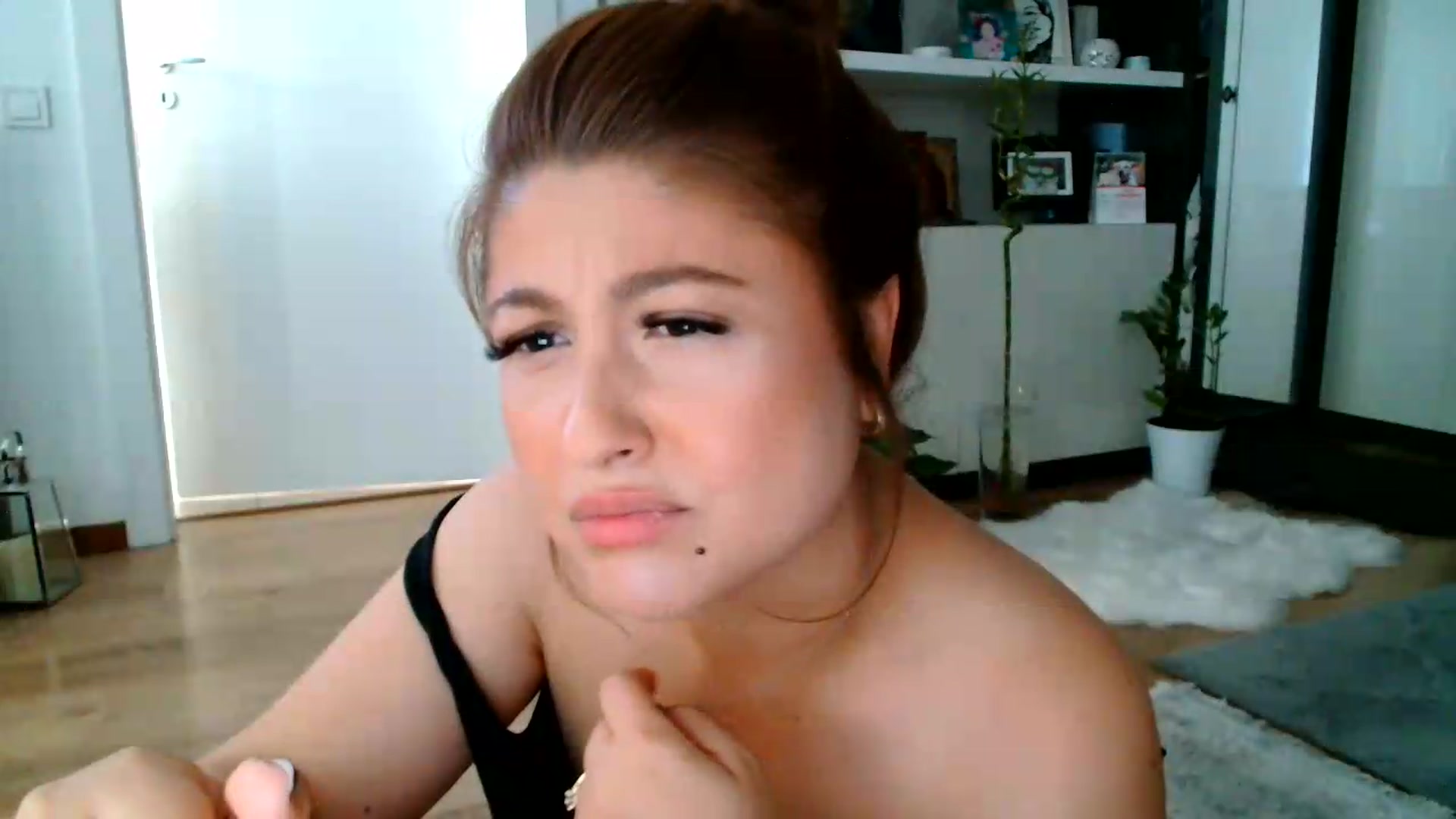 Gallery image thumbnail from SamyraX's myfreecams stream on, 06/14/2026, 16:28 image 8 of 20