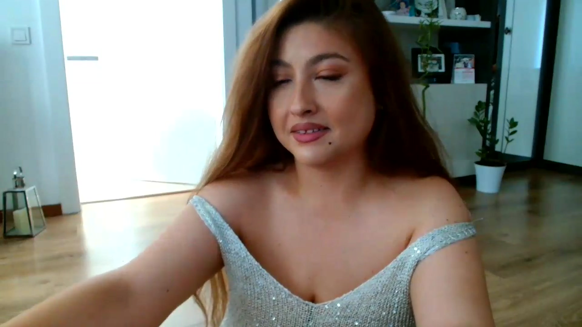 Gallery image thumbnail from SamyraX's myfreecams stream on, 06/28/2026, 16:48 image 17 of 20