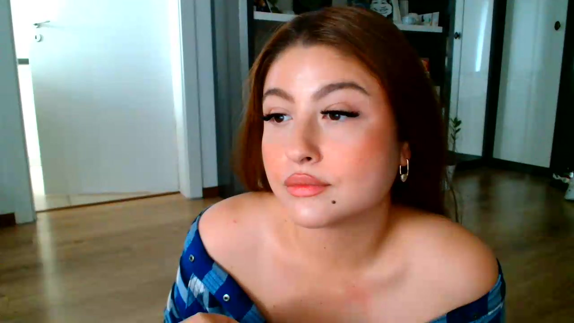 Gallery image thumbnail from SamyraX's myfreecams stream on, 07/08/2026, 14:27 image 19 of 20