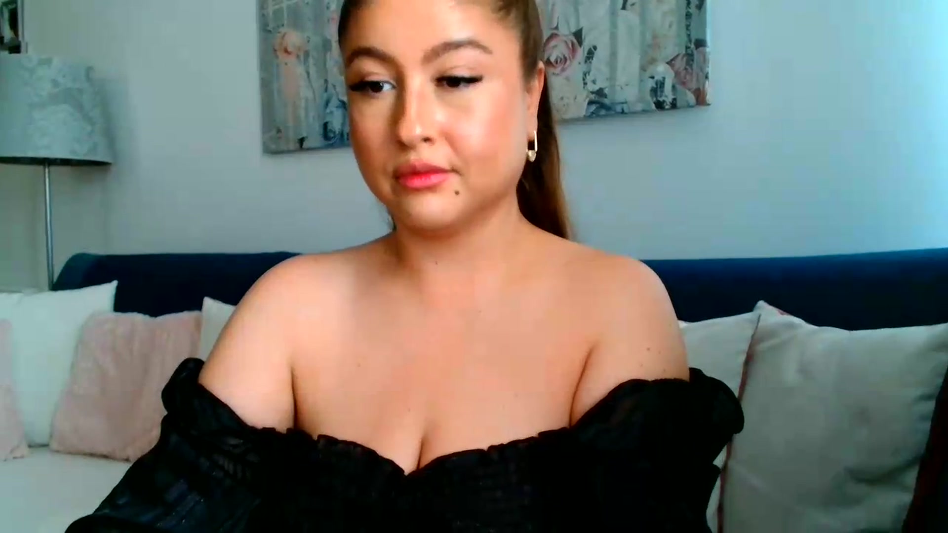 Gallery image thumbnail from SamyraX's myfreecams stream on, 07/12/2026, 13:41 image 11 of 20