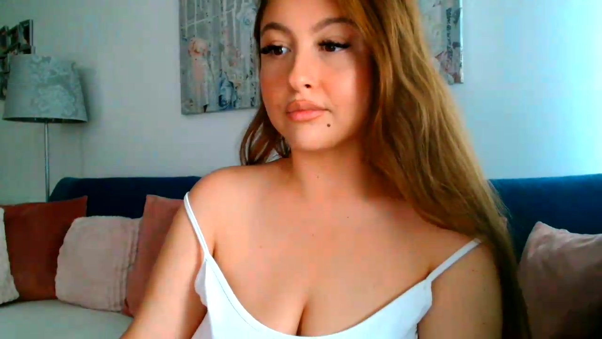 Gallery image thumbnail from SamyraX's myfreecams stream on, 07/21/2026, 14:10 image 13 of 20