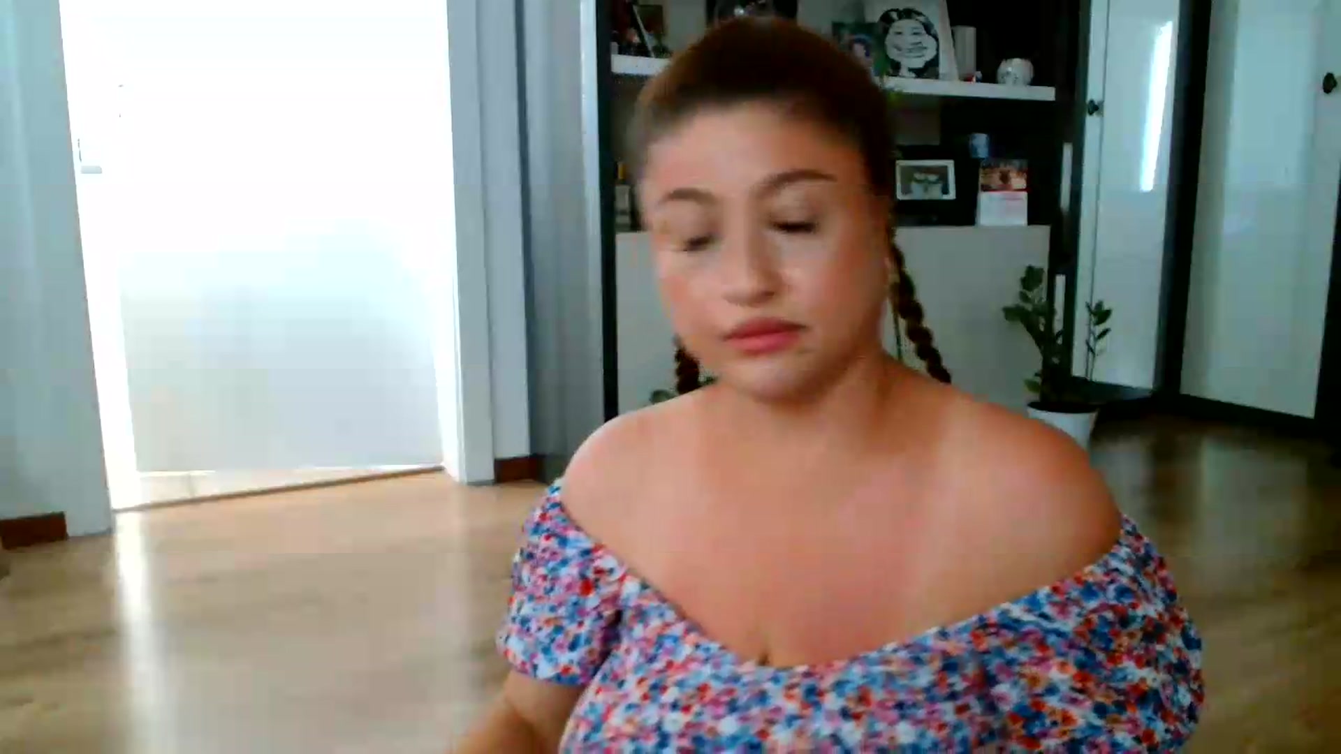 Gallery image thumbnail from SamyraX's myfreecams stream on, 08/12/2026, 12:55 image 13 of 20