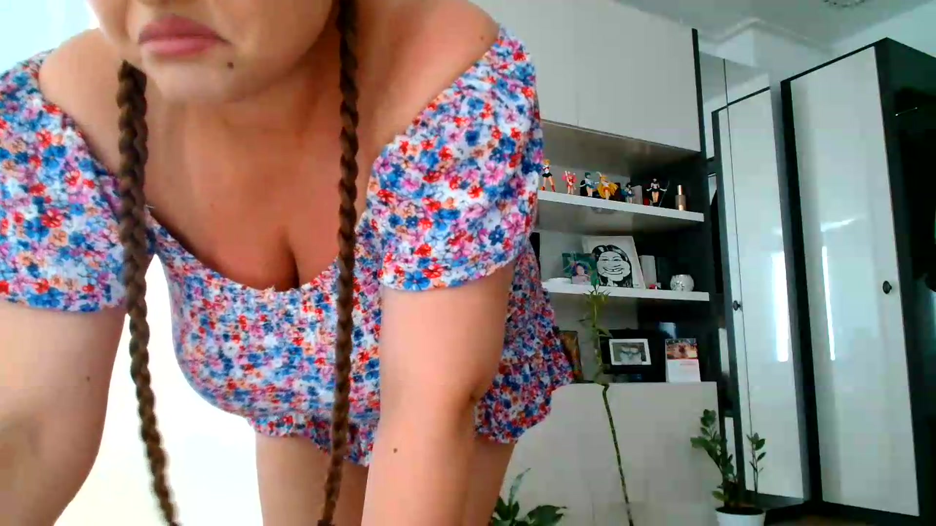Gallery image thumbnail from SamyraX's myfreecams stream on, 08/12/2026, 12:55 image 17 of 20