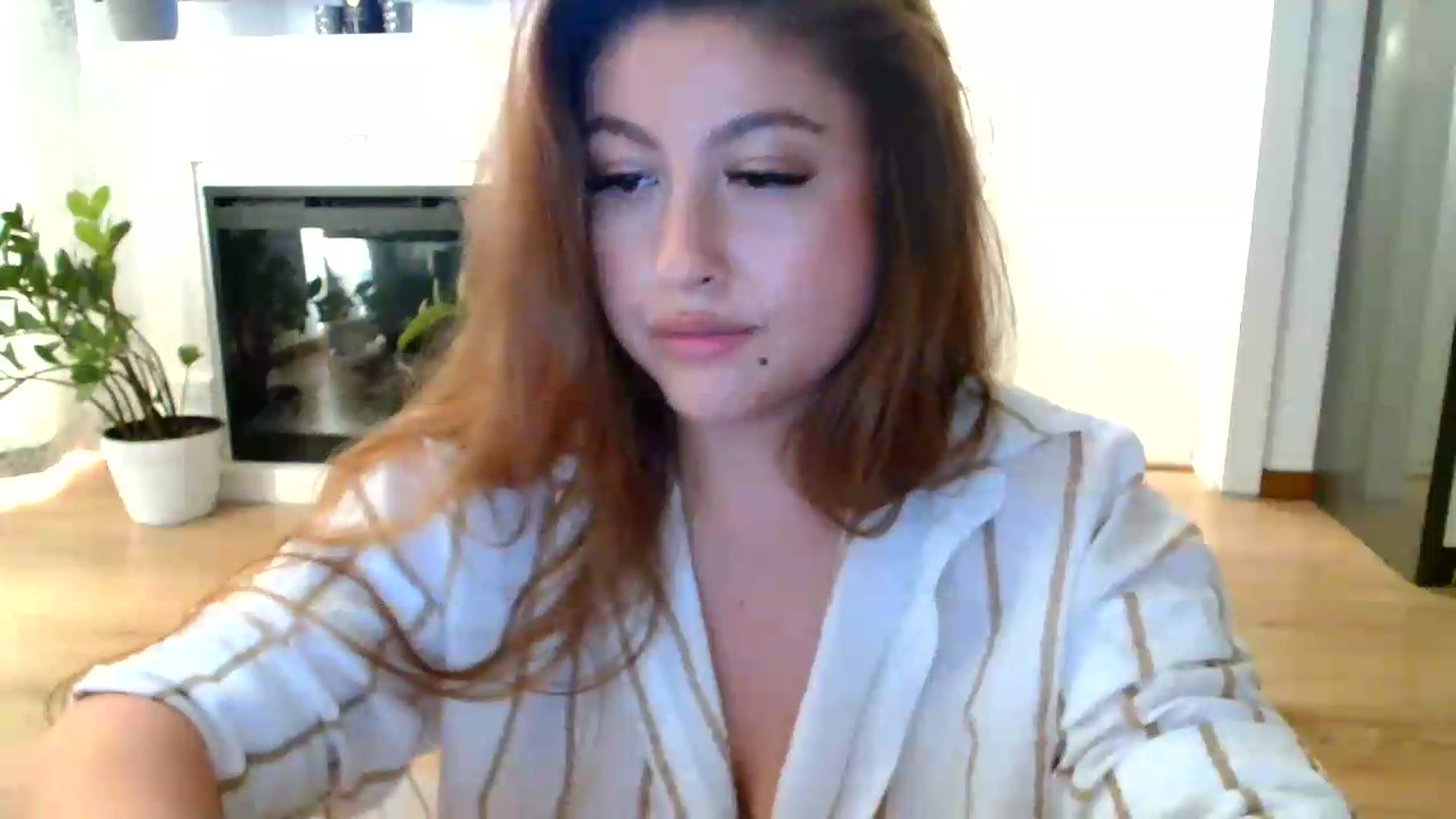 Gallery image thumbnail from SamyraX's myfreecams stream on, 09/05/2026, 16:24 image 19 of 20