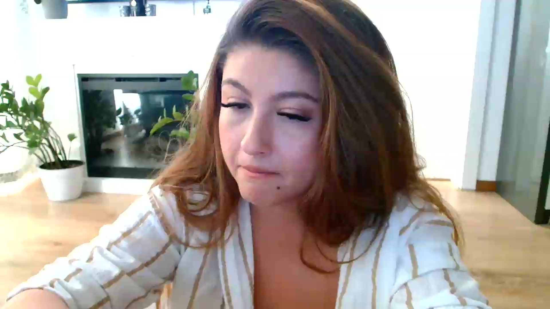 Gallery image thumbnail from SamyraX's myfreecams stream on, 09/05/2026, 16:24 image 2 of 20