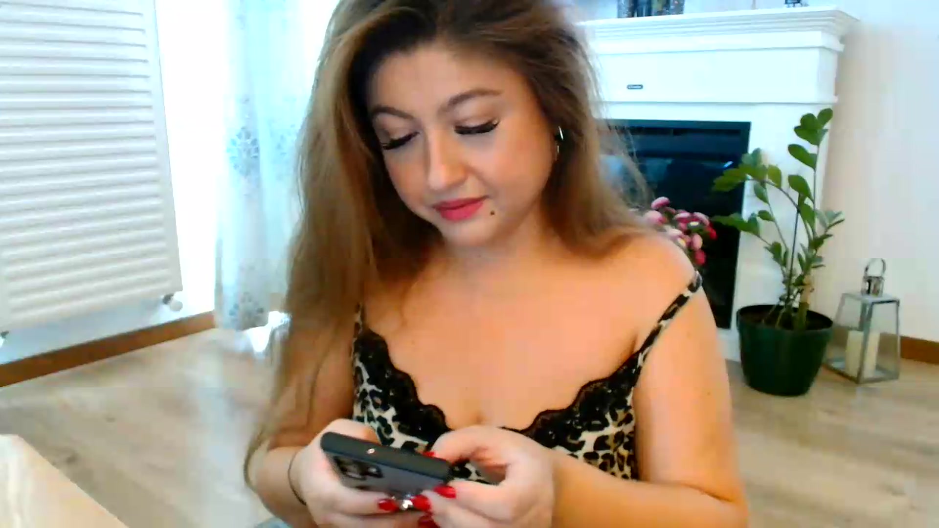 Gallery image thumbnail from SamyraX's myfreecams stream on, 09/11/2026, 13:01 image 3 of 20