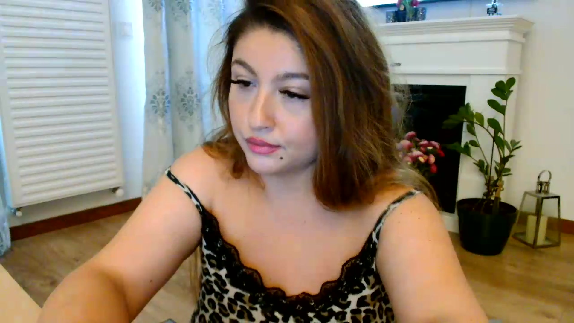 Gallery image thumbnail from SamyraX's myfreecams stream on, 09/11/2026, 16:22 image 16 of 20