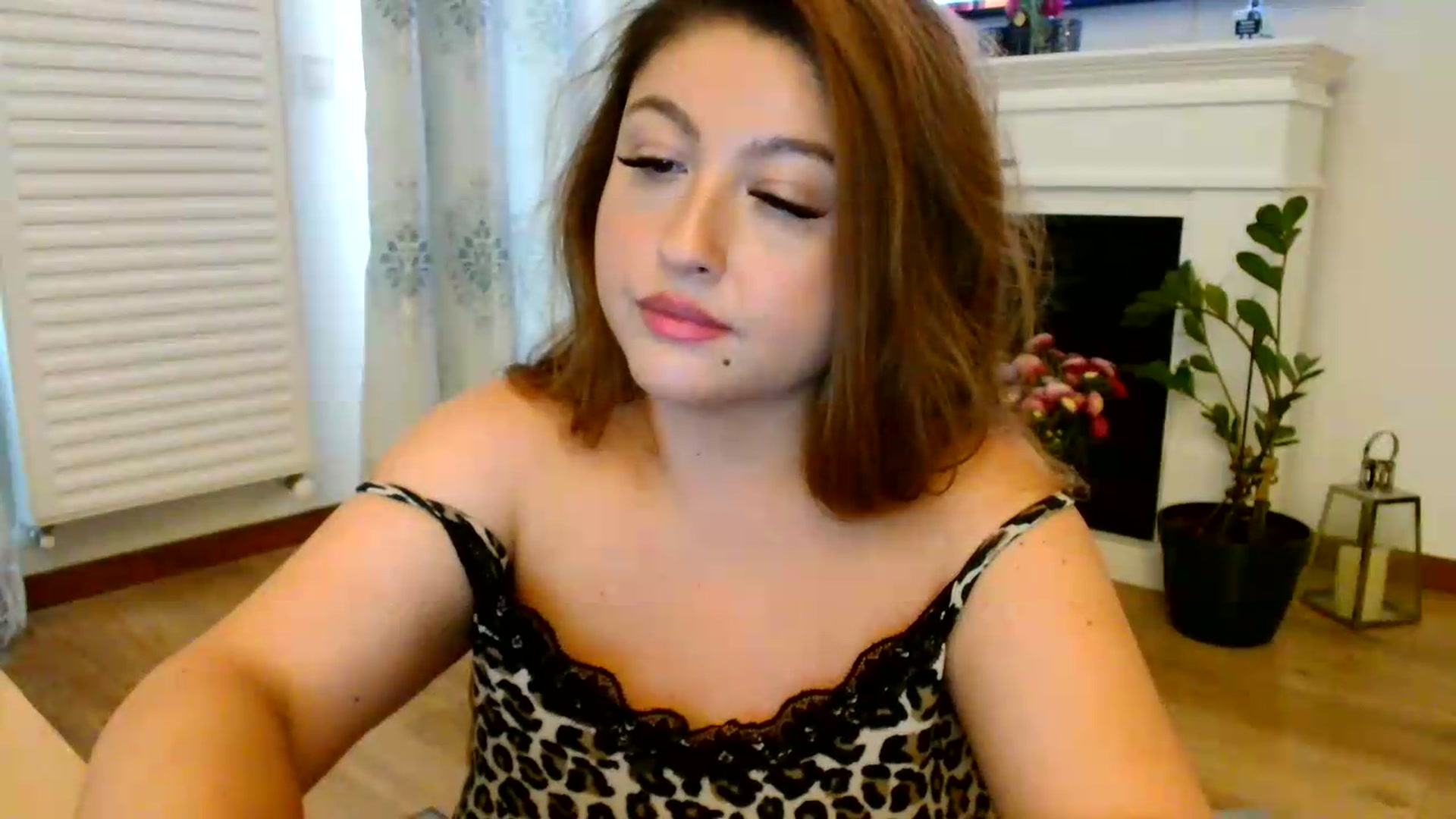 Gallery image thumbnail from SamyraX's myfreecams stream on, 09/11/2026, 16:22 image 14 of 20