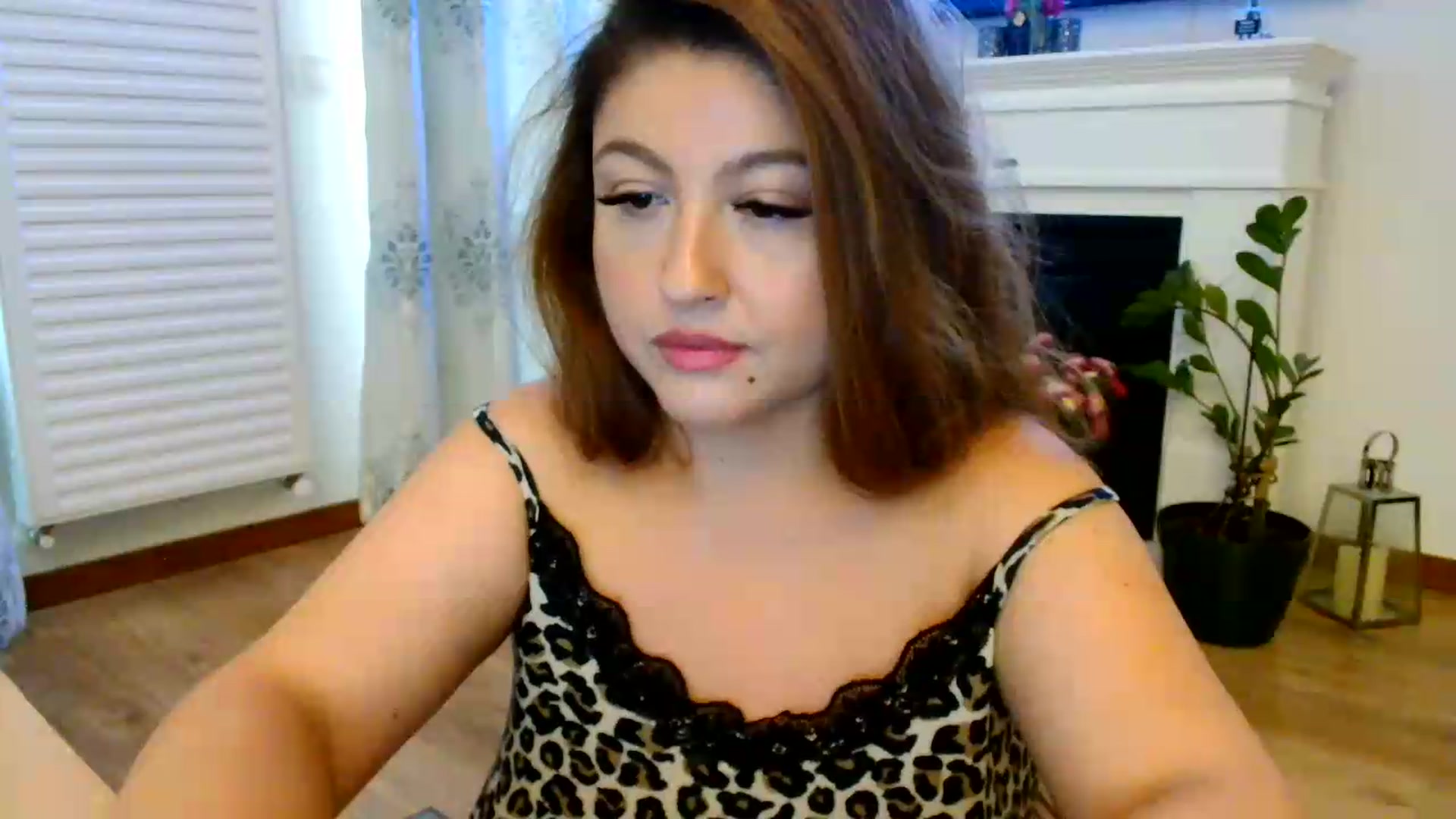Gallery image thumbnail from SamyraX's myfreecams stream on, 09/11/2026, 16:22 image 13 of 20