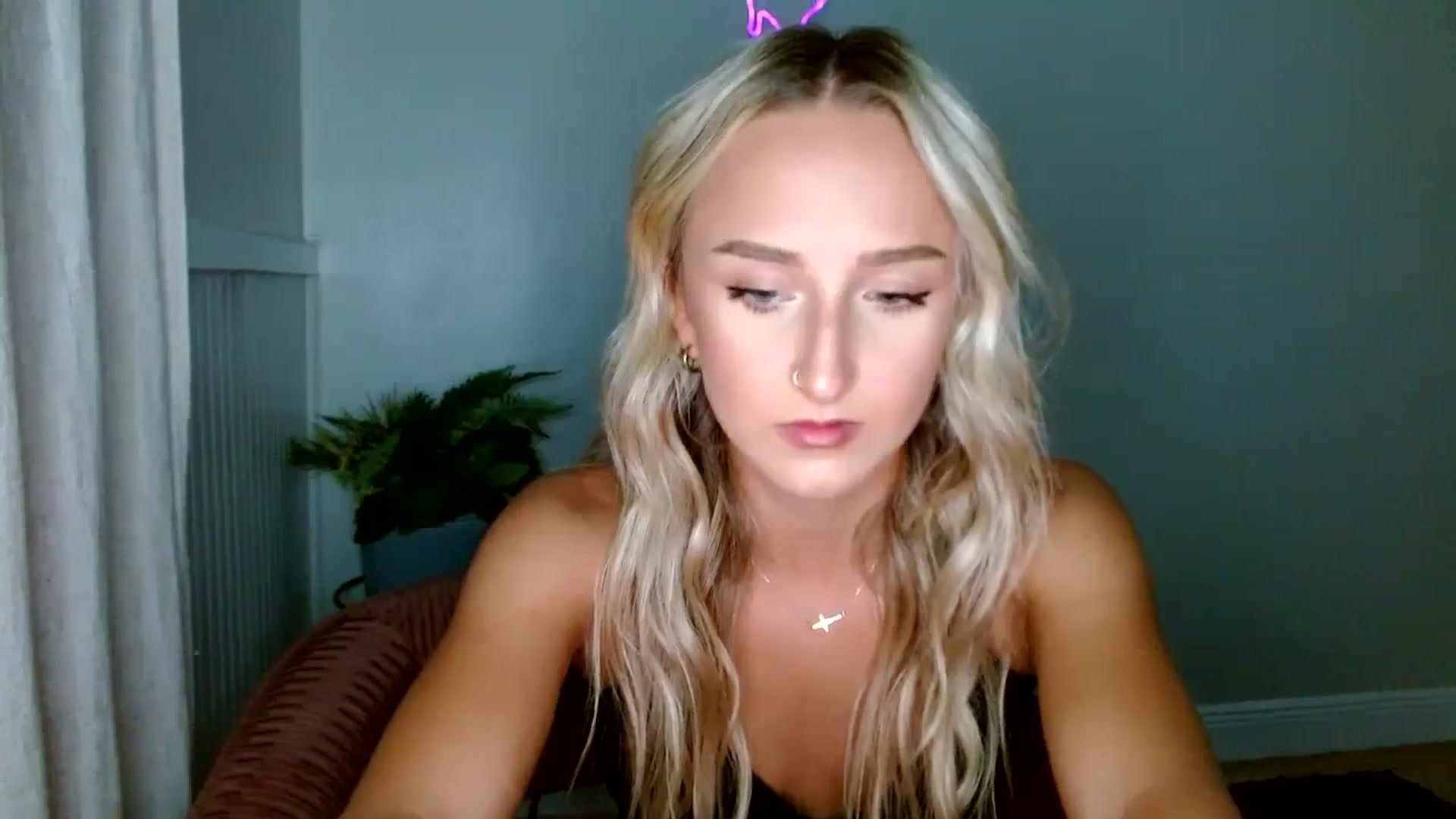 Gallery image thumbnail from Sandiecheeks's myfreecams stream on, 09/07/2023, 02:25 image 17 of 20