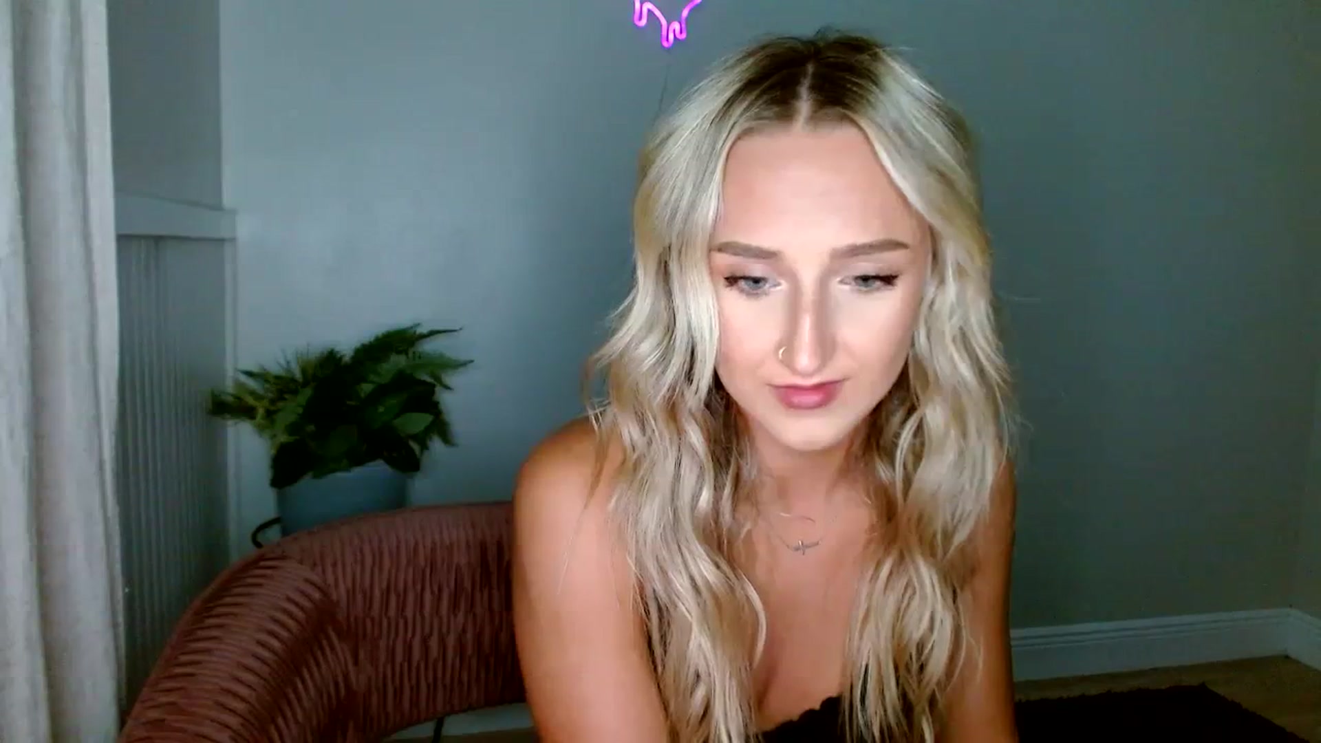 Gallery image thumbnail from Sandiecheeks's myfreecams stream on, 09/07/2023, 02:25 image 3 of 20