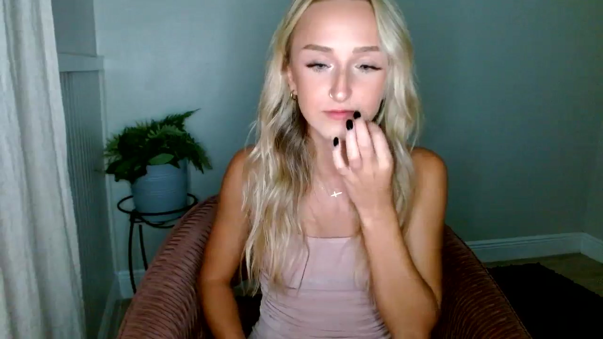 Gallery image thumbnail from Sandiecheeks's myfreecams stream on, 09/12/2023, 01:46 image 10 of 20
