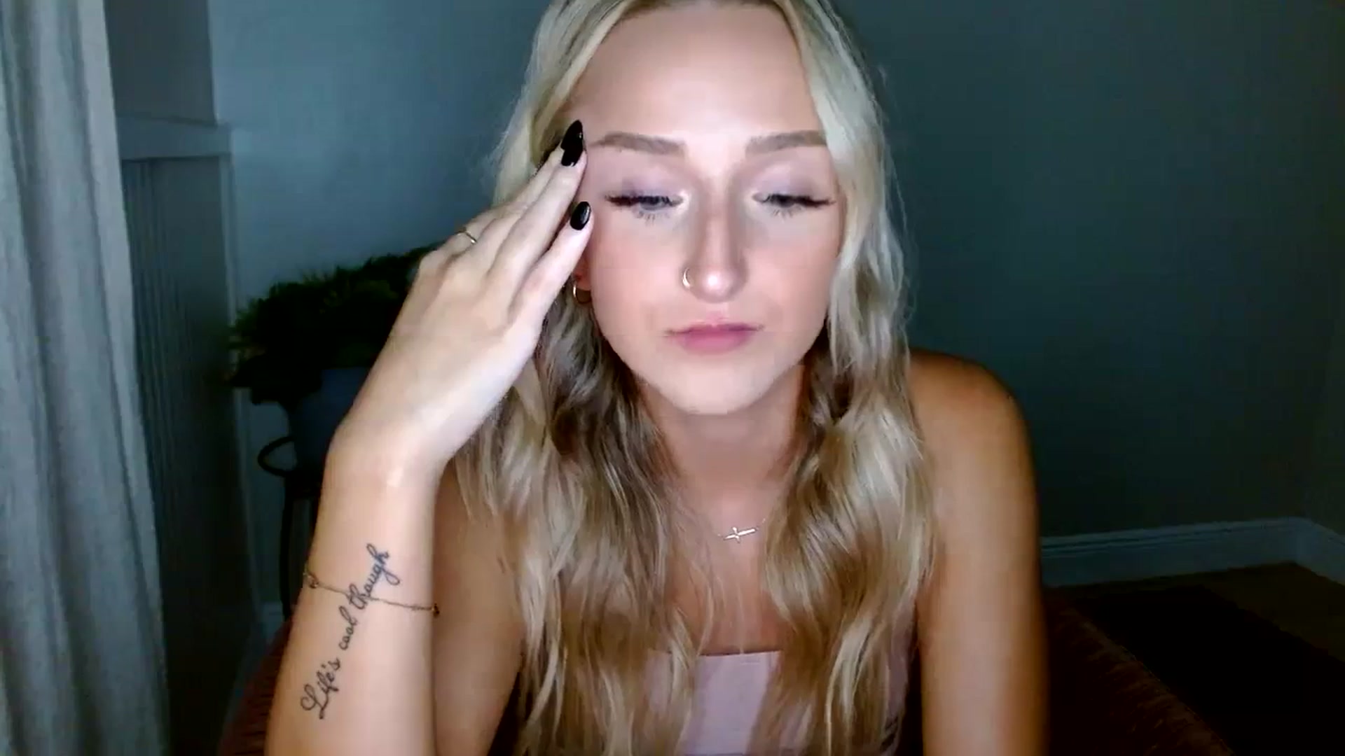 Gallery image thumbnail from Sandiecheeks's myfreecams stream on, 09/12/2023, 01:46 image 4 of 20