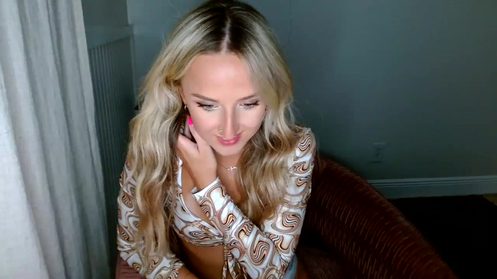 Gallery image thumbnail from Sandiecheeks's myfreecams stream on, 09/19/2023, 07:25 image 6 of 20
