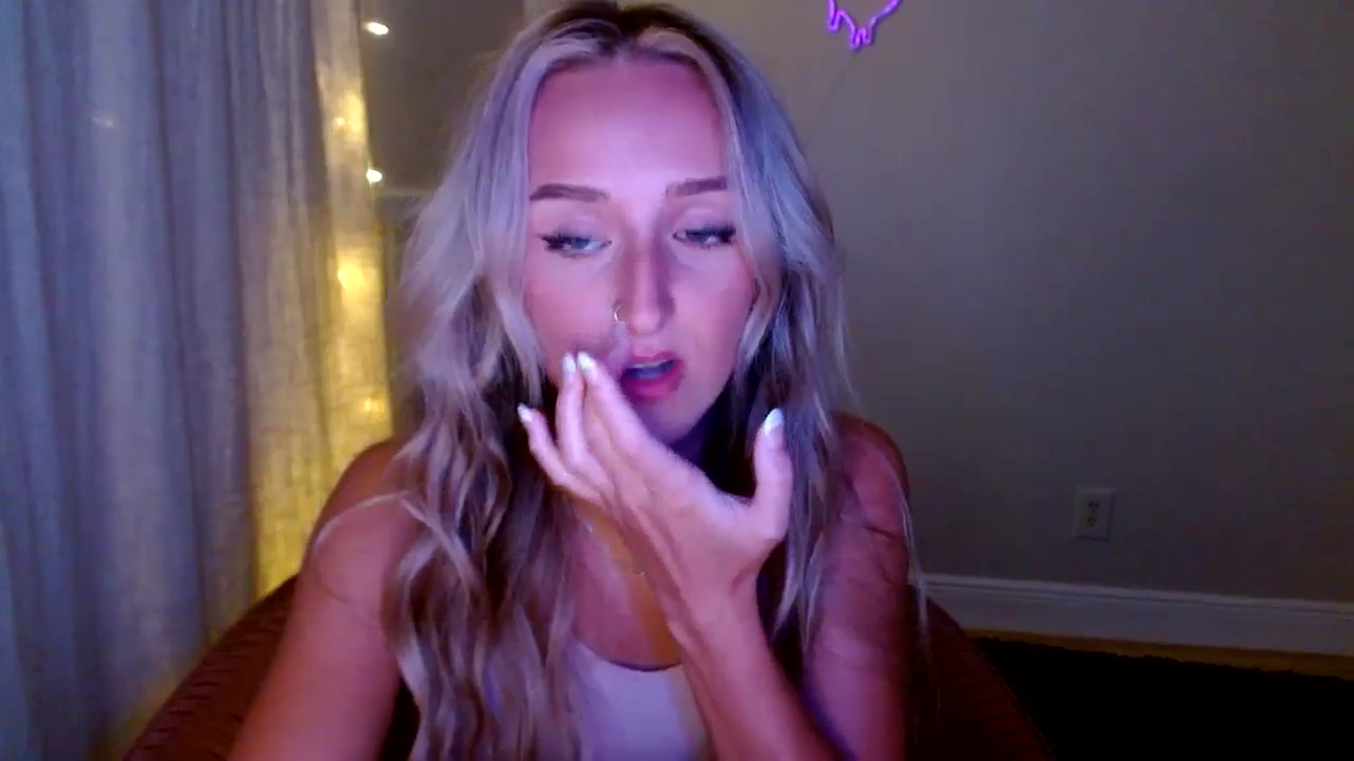 Gallery image thumbnail from Sandiecheeks's myfreecams stream on, 10/03/2023, 02:46 image 14 of 20