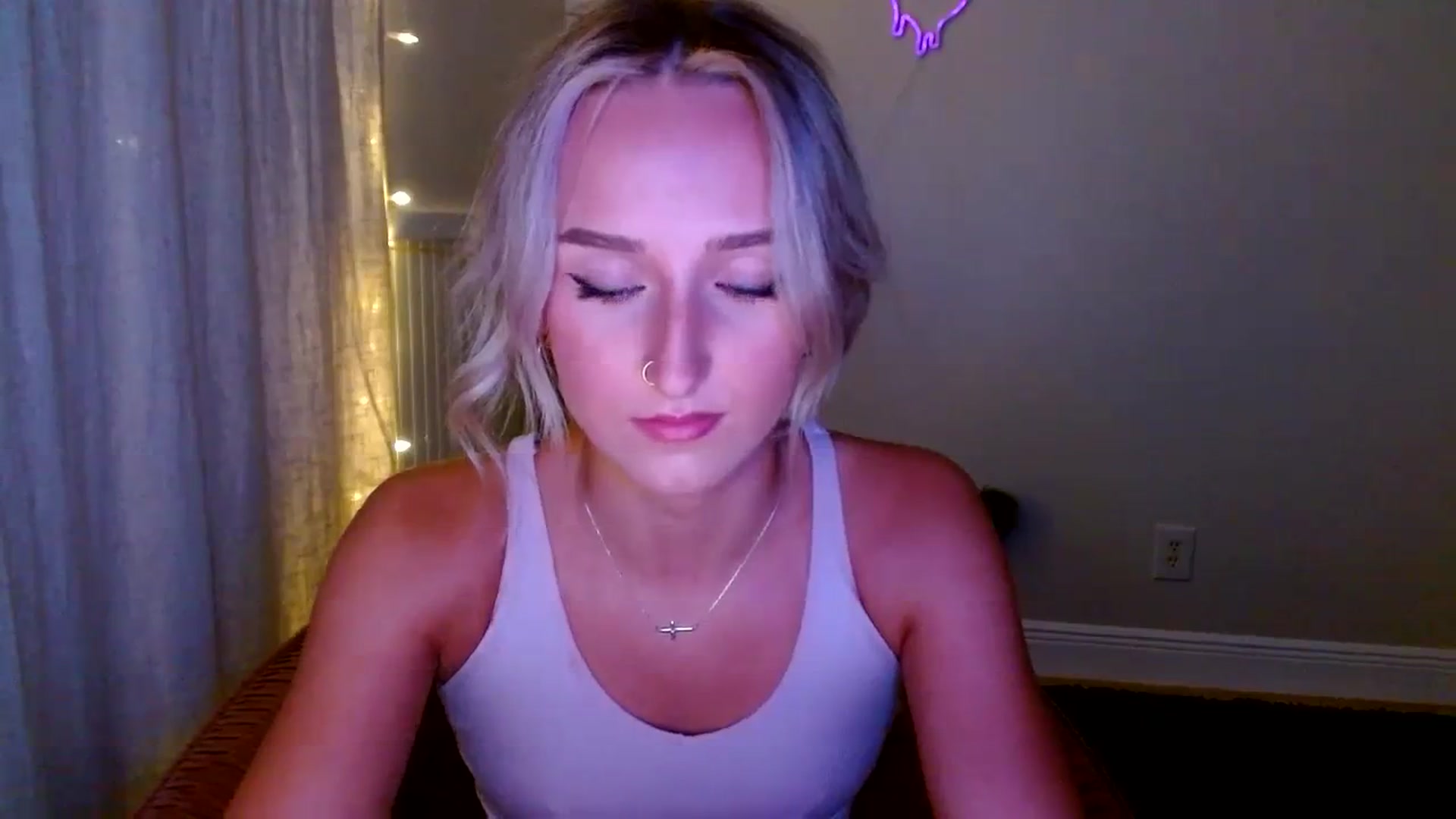 Gallery image thumbnail from Sandiecheeks's myfreecams stream on, 10/03/2023, 02:46 image 8 of 20